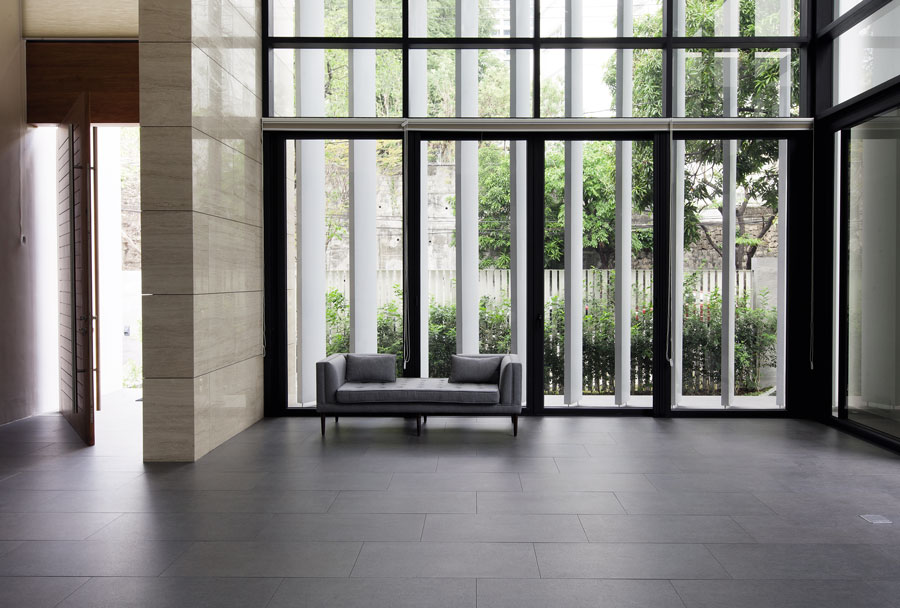 SpaceFabrik brise-soleil residence: living area