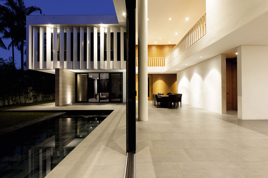 SpaceFabrik brise-soleil residence: ext and int