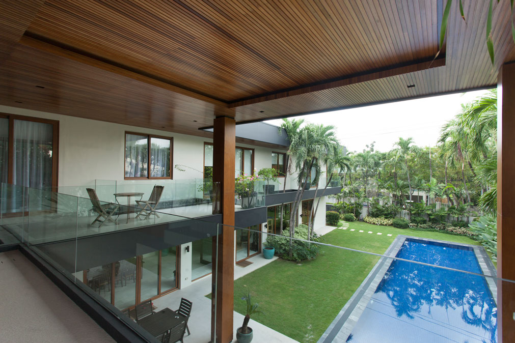 Mahogany House garden view