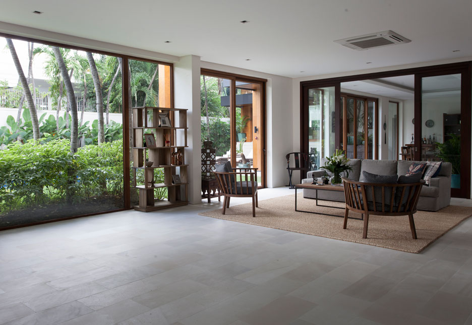 Mahogany House living room