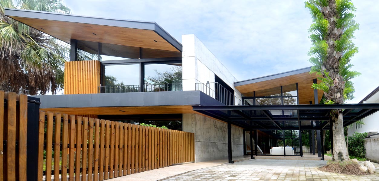 CalirayaHouse Panorama1