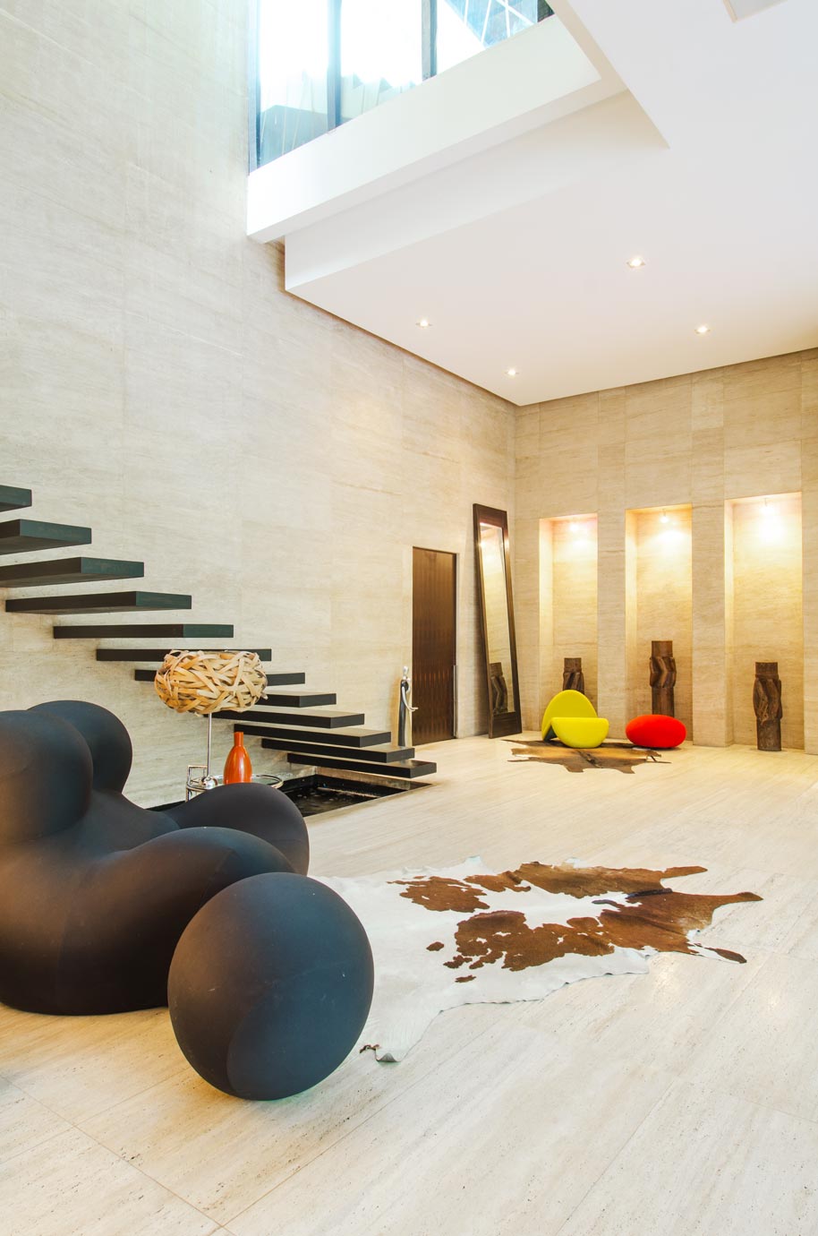 Dee Residence entrance