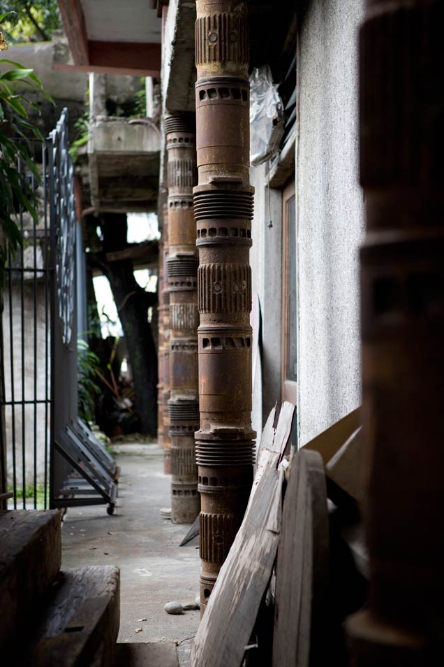 Napoleon Abueva home-studio columns