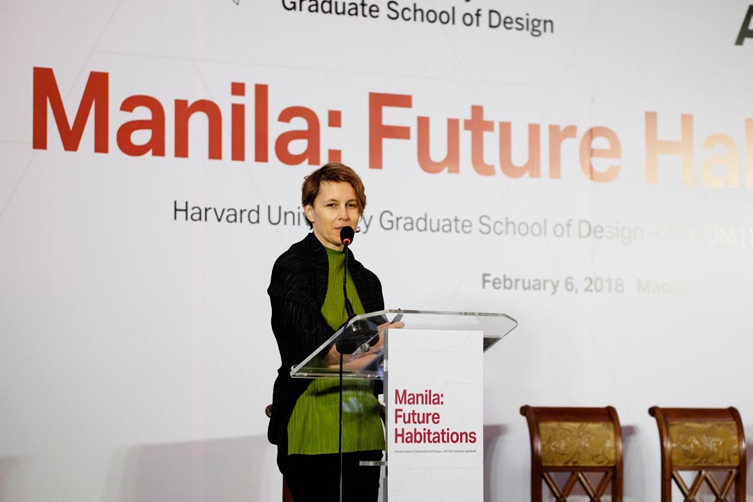 Špela Videčnik instructs the Manila Studio 2018 alongside Rok Oman and David Rubin