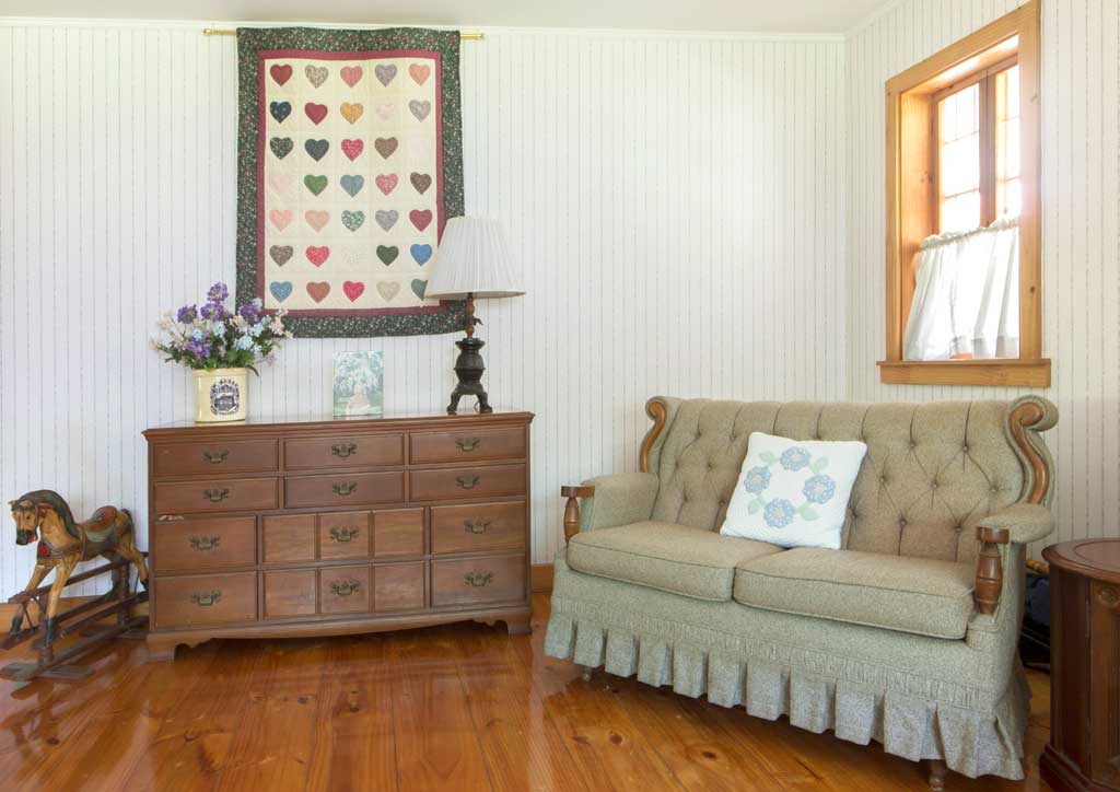 Cozy Country Home, Mom & tina's, interior design philippines, myhome magazine