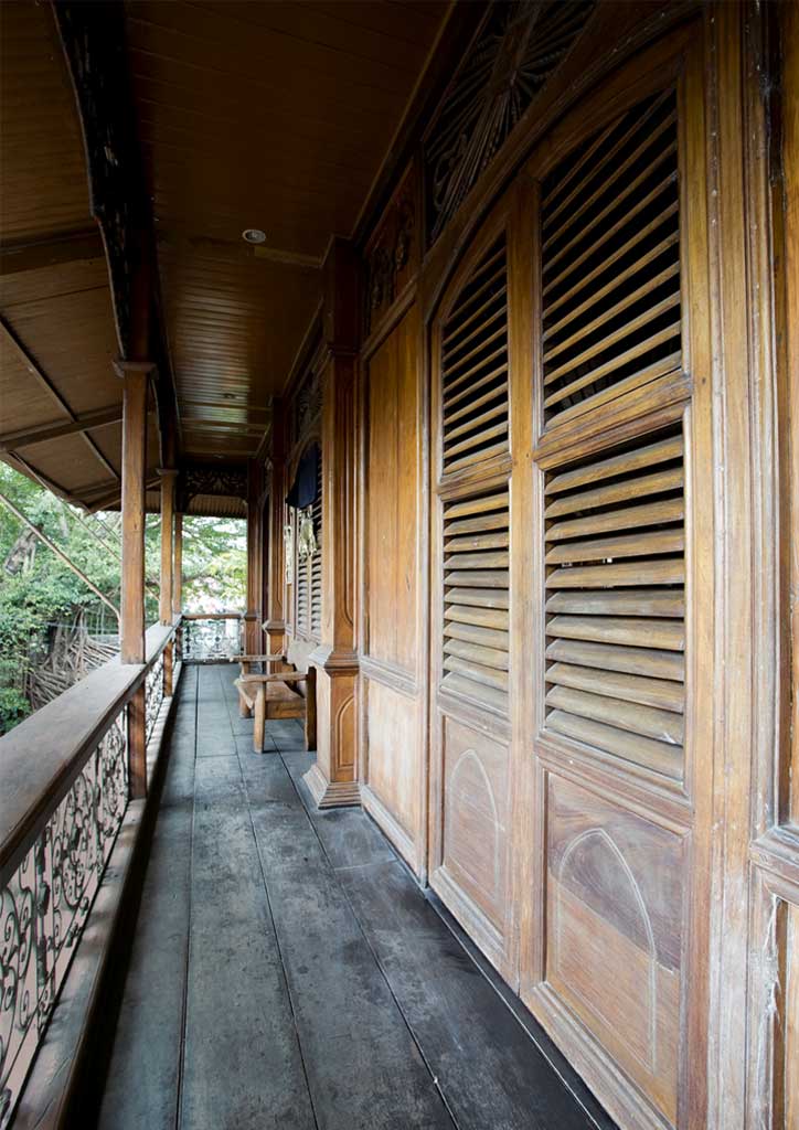 A traditional balcony.