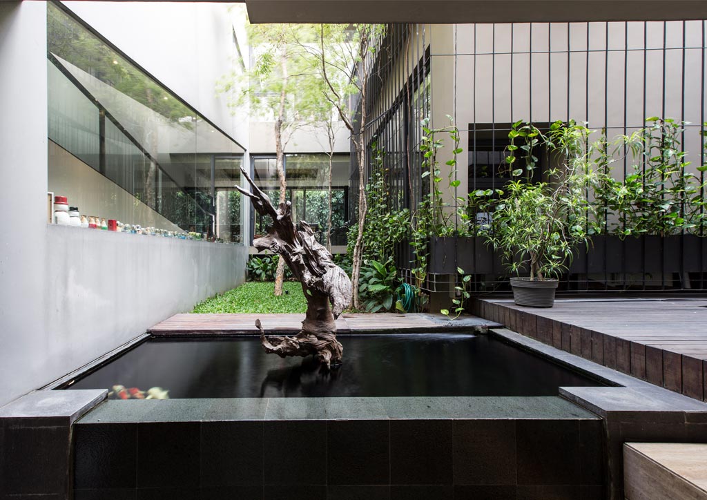 courtyard house