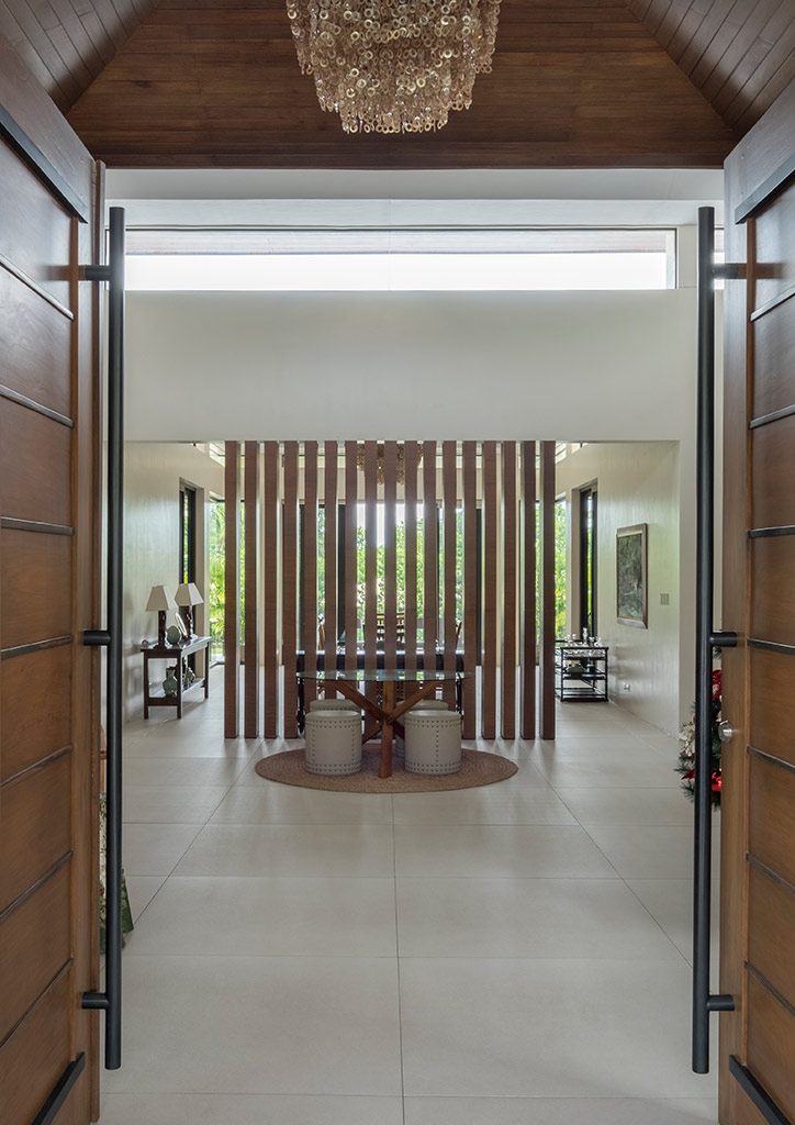 couple home