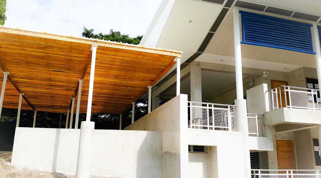 bi-centennial building