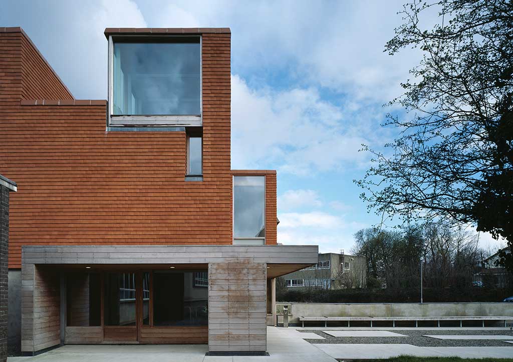 Urban Institute of Ireland (Dublin, Ireland 2002)