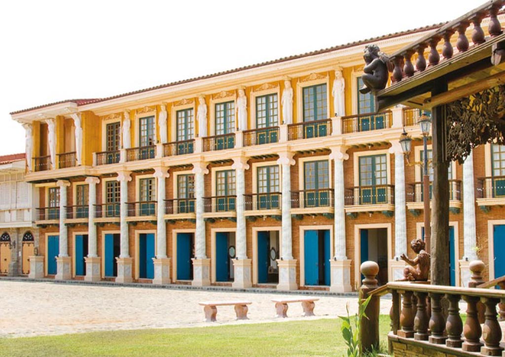 Heritage site Las Casas Bataan Casa Escolta