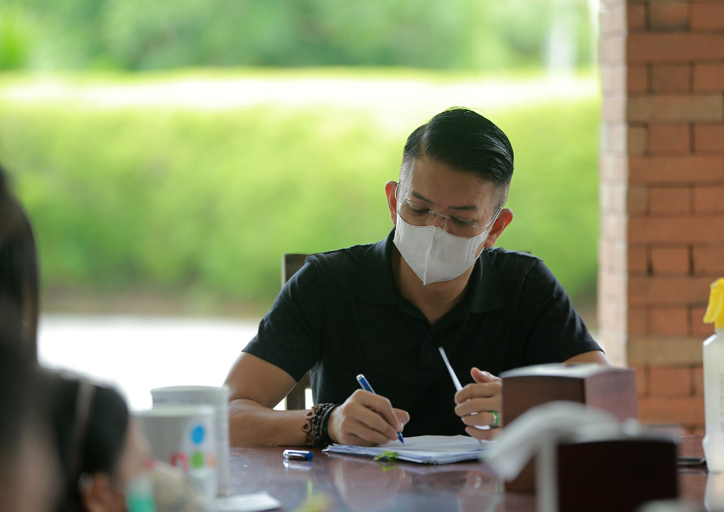 Sorsogon governor Francis Joseph "Chiz" Guevarra Escudero is known for his firm but patient approach to governing