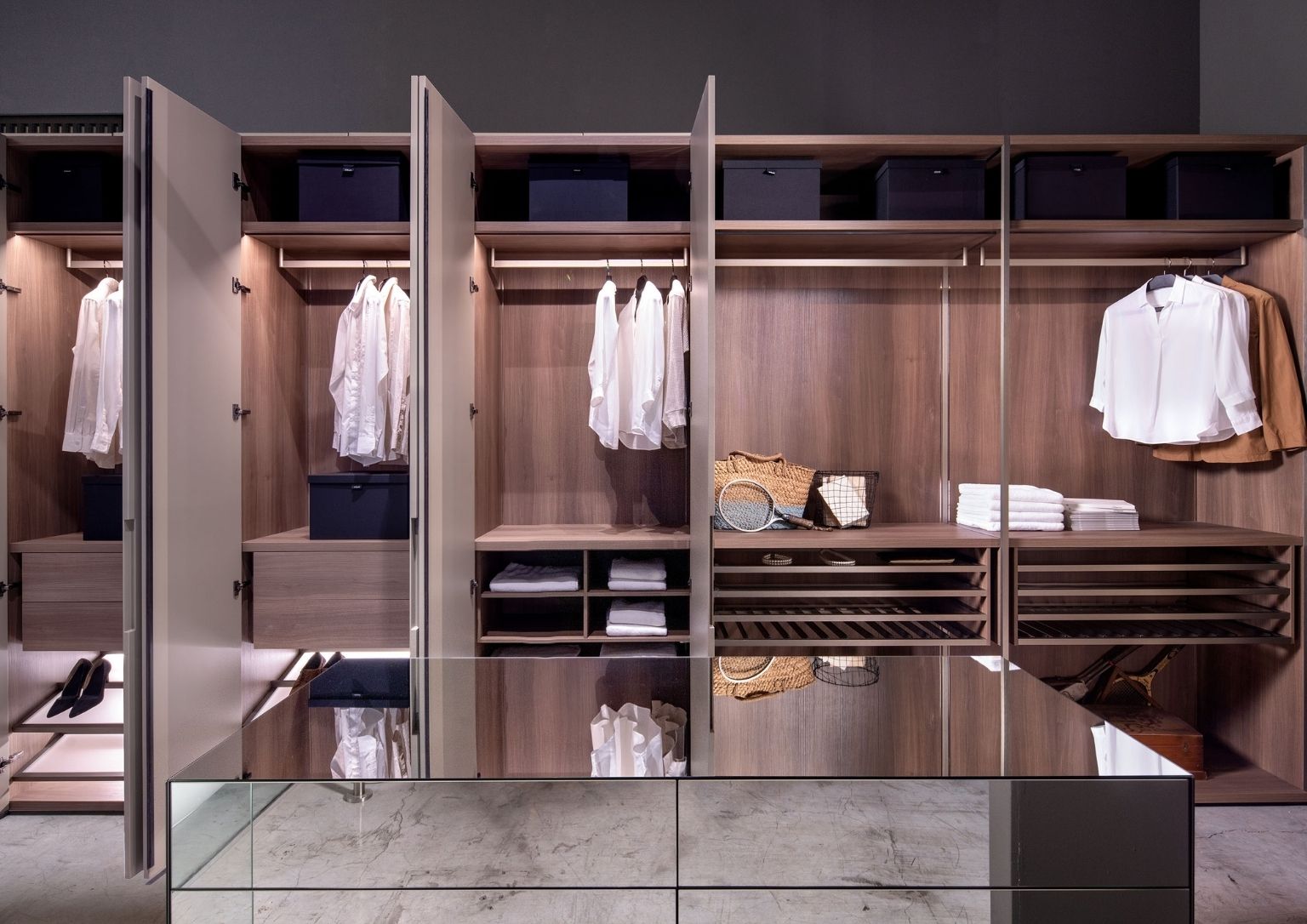 5 Easy Indoor Decluttering Projects During Rainy Season.