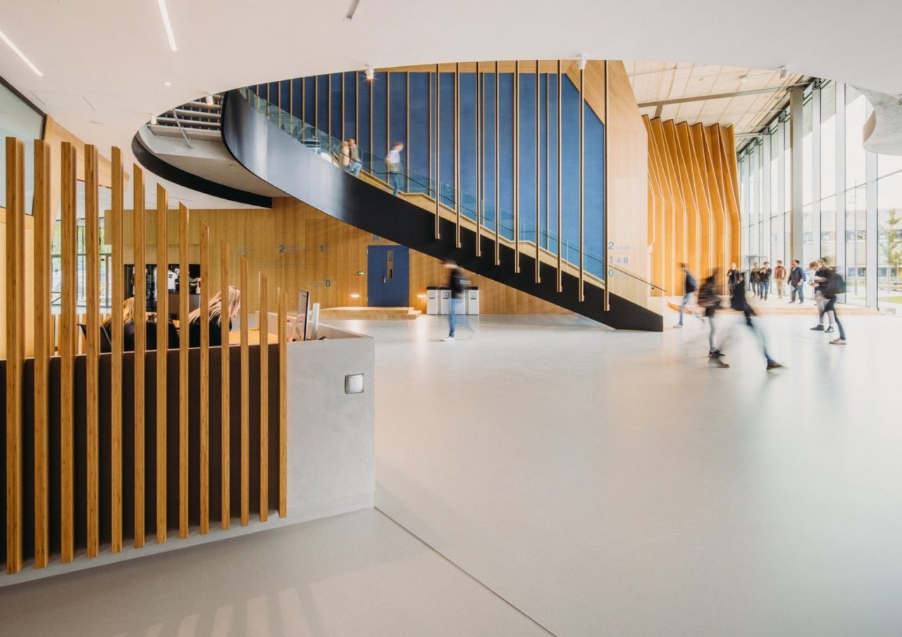 Echo Building Sets Benchmark for Eco Friendly Schools