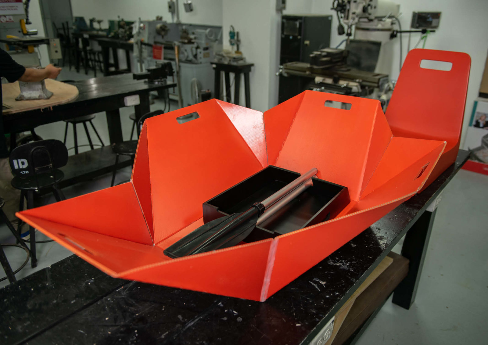 Dre Raft Chair NOAH: A Chair That Transforms Into An Emergency Life Raft