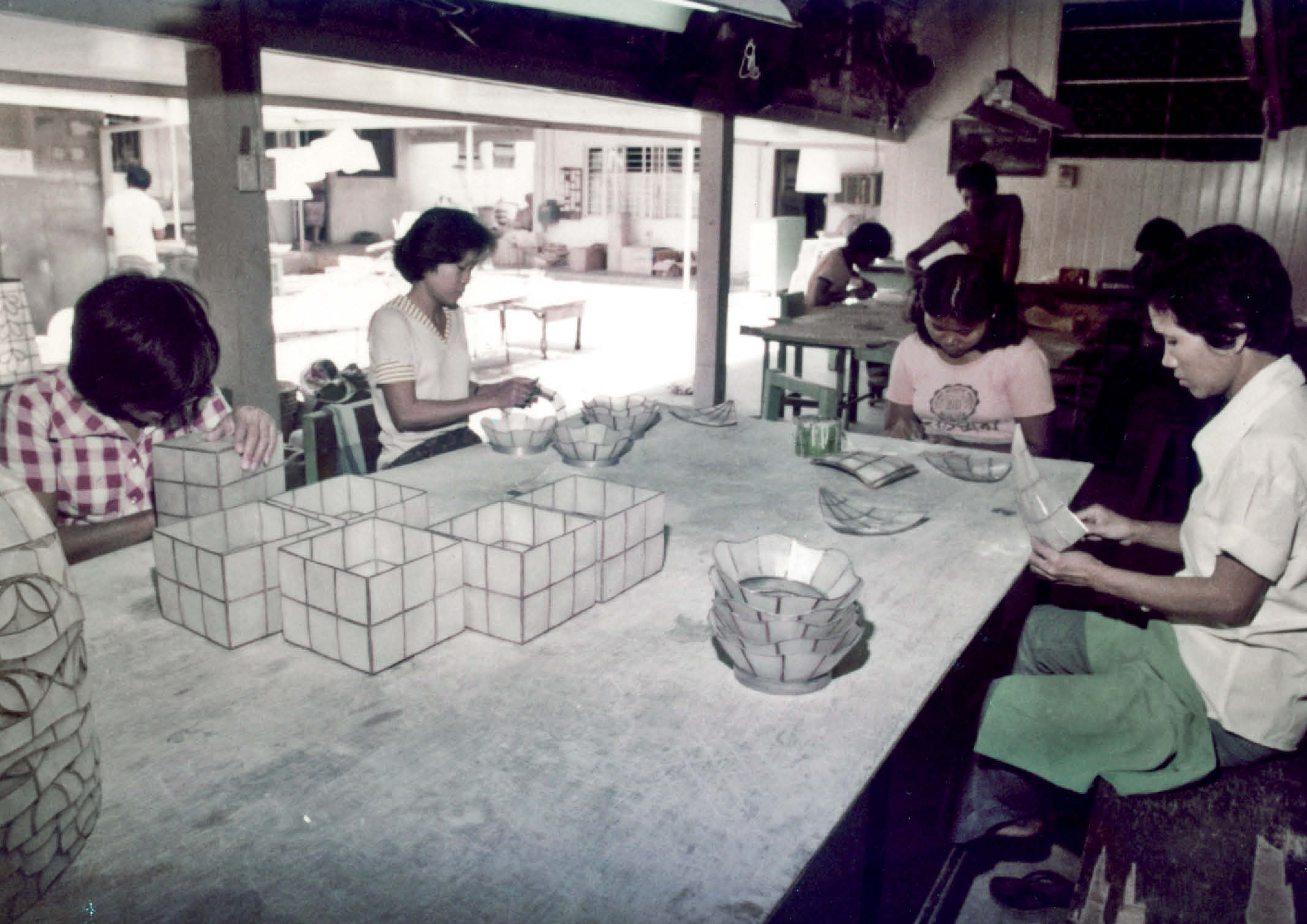 Making Palayan Lamps