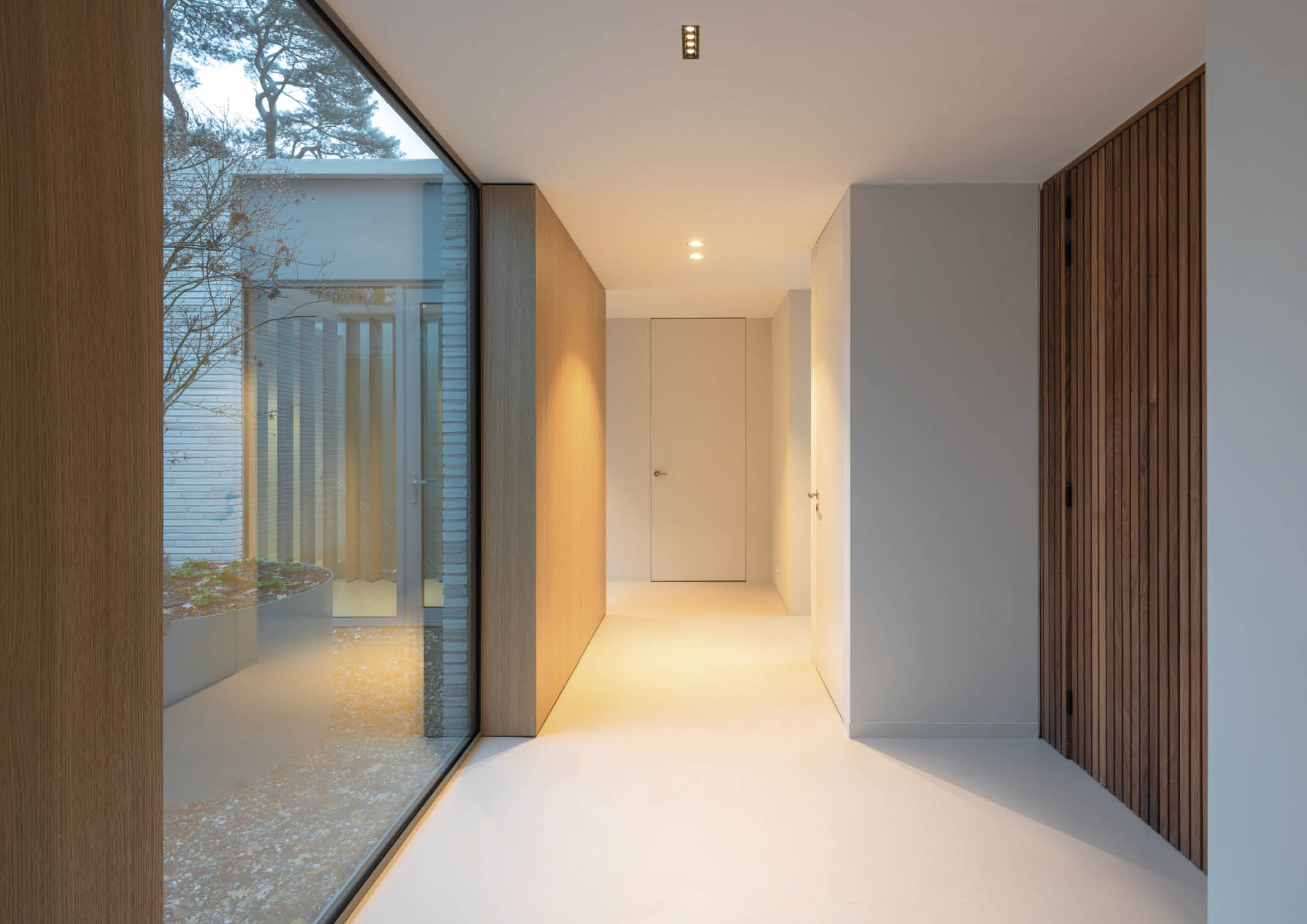 Contemporary Bungalow by Engel Architecten