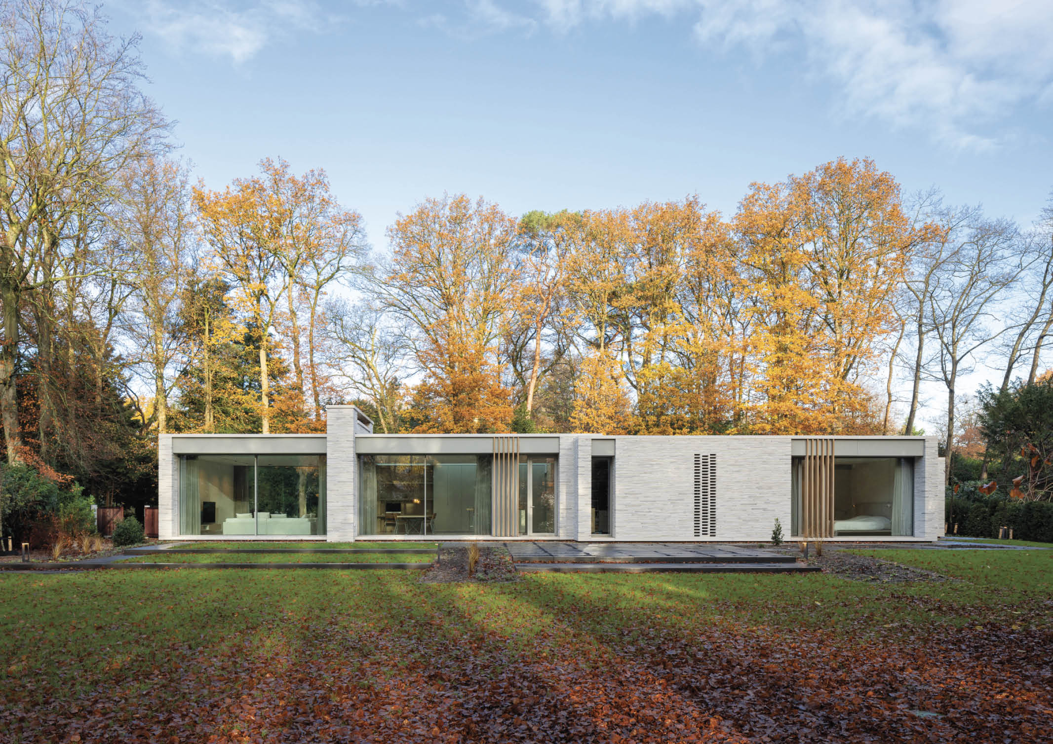 Contemporary Bungalow by Engel Architecten