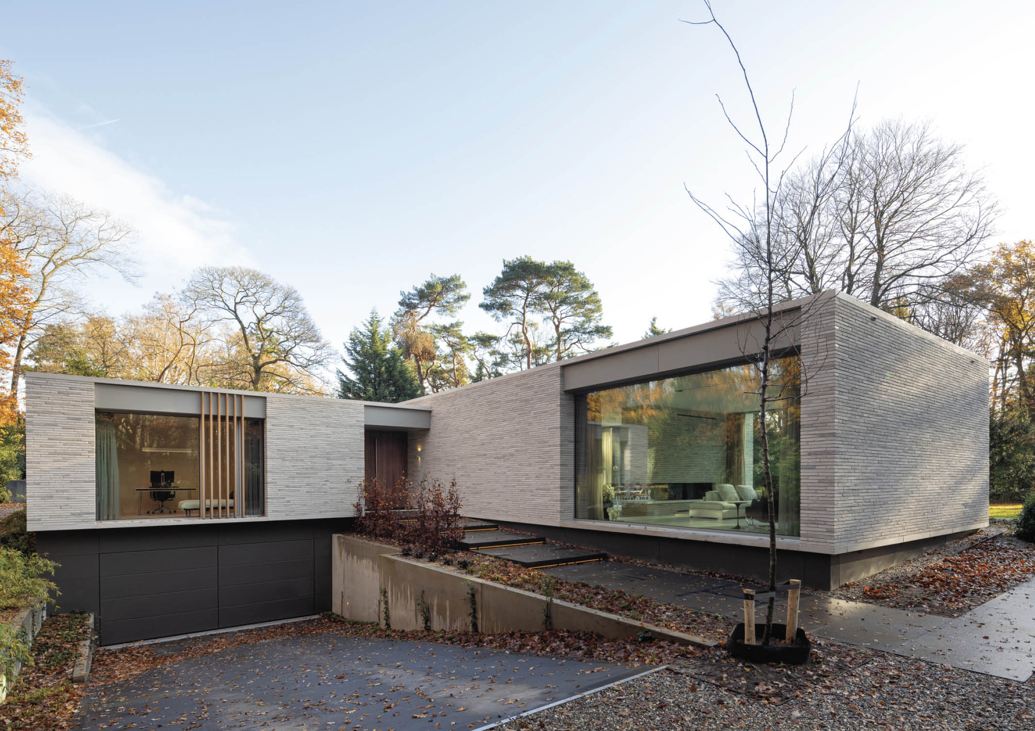 Contemporary Bungalow by Engel Architecten