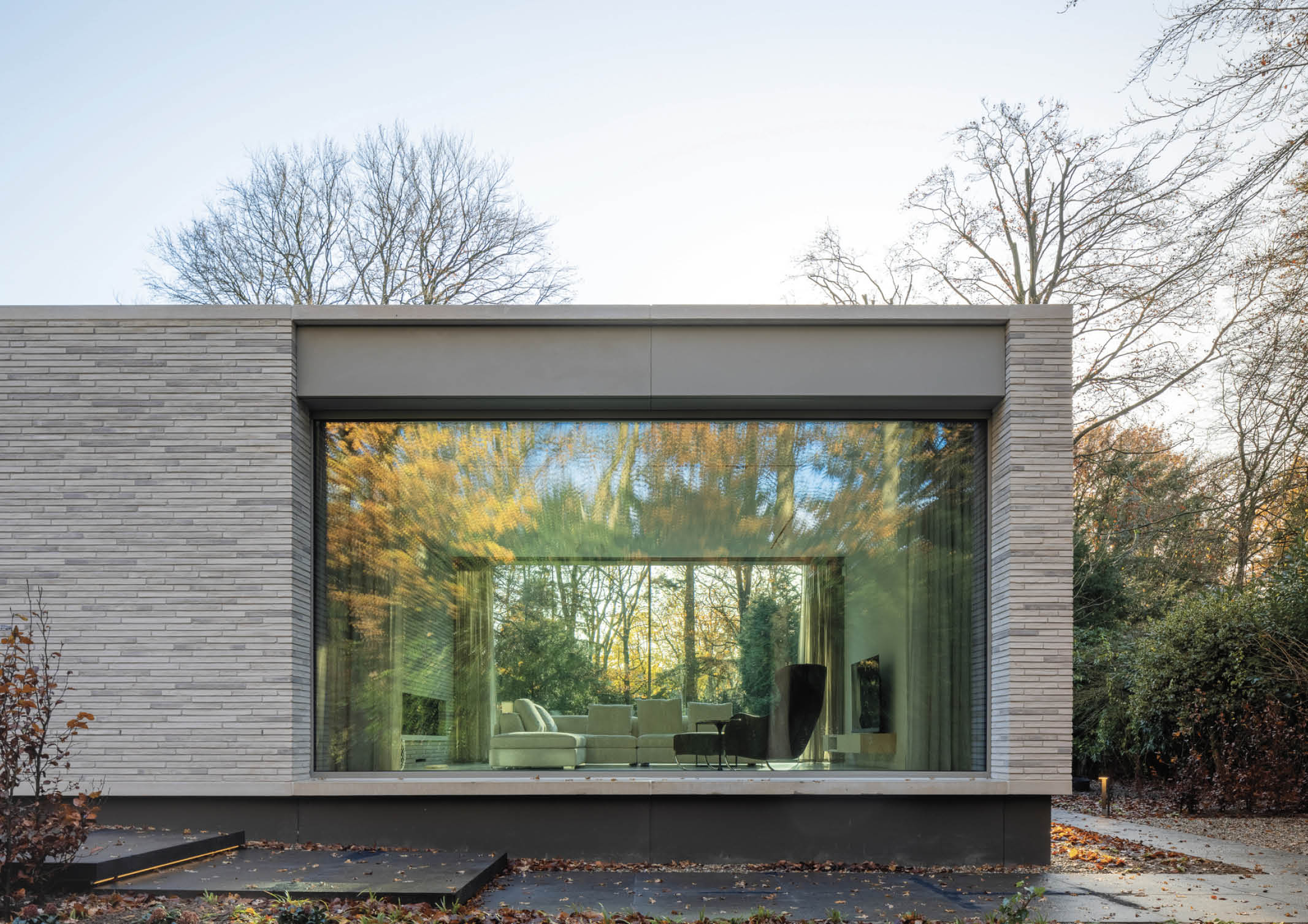 Contemporary Bungalow by Engel Architecten