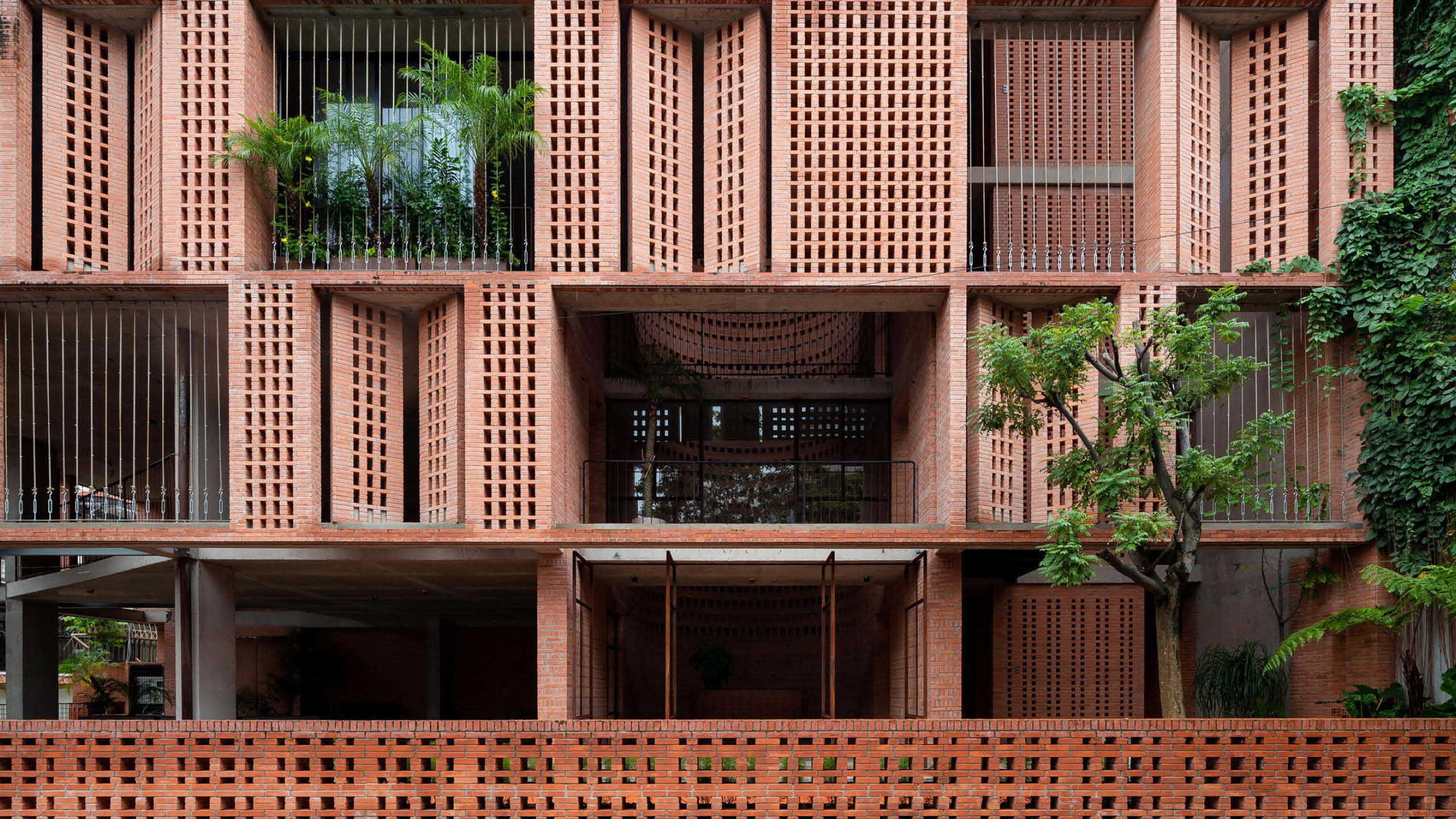 HoChiMinhCity - BluPrint A Natural Look: The Premier Office in Ho Chi Minh City.
