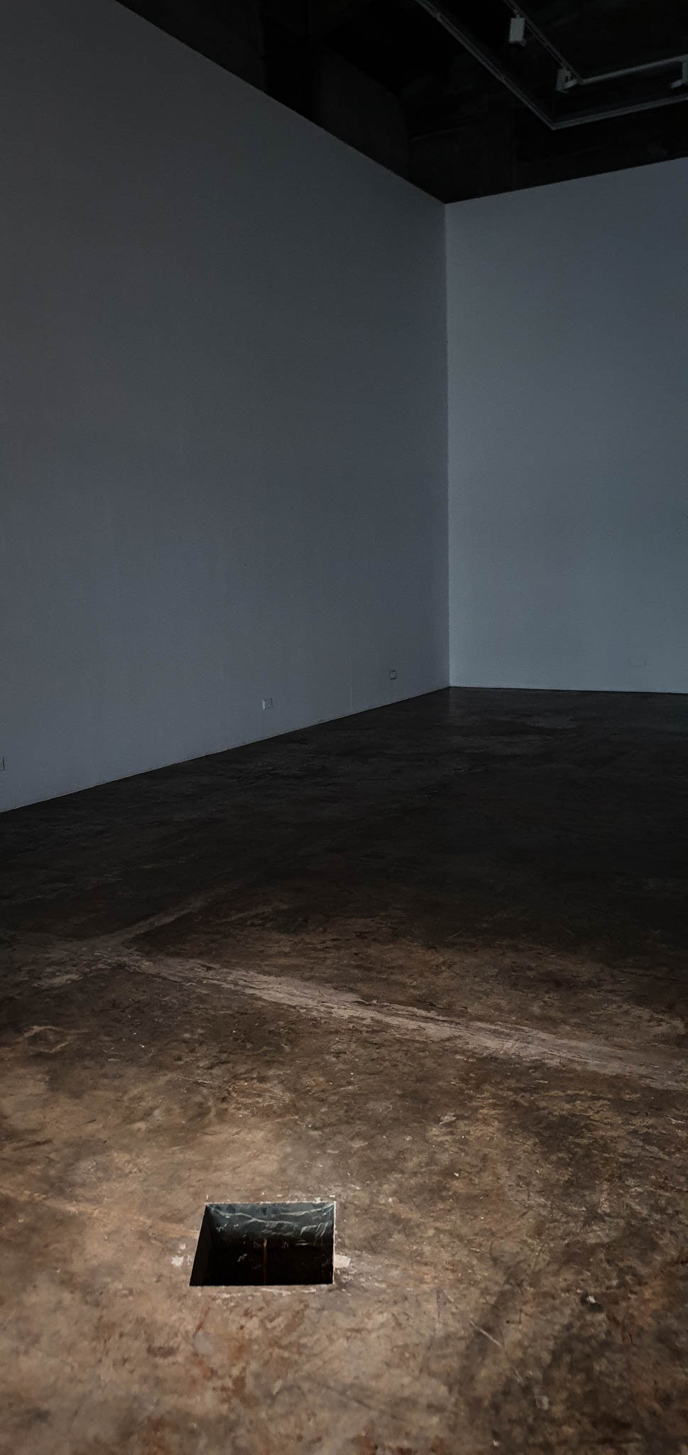 Nilo Ilarde's work at Finale Art File, photo courtesy of Patrick de Veyra