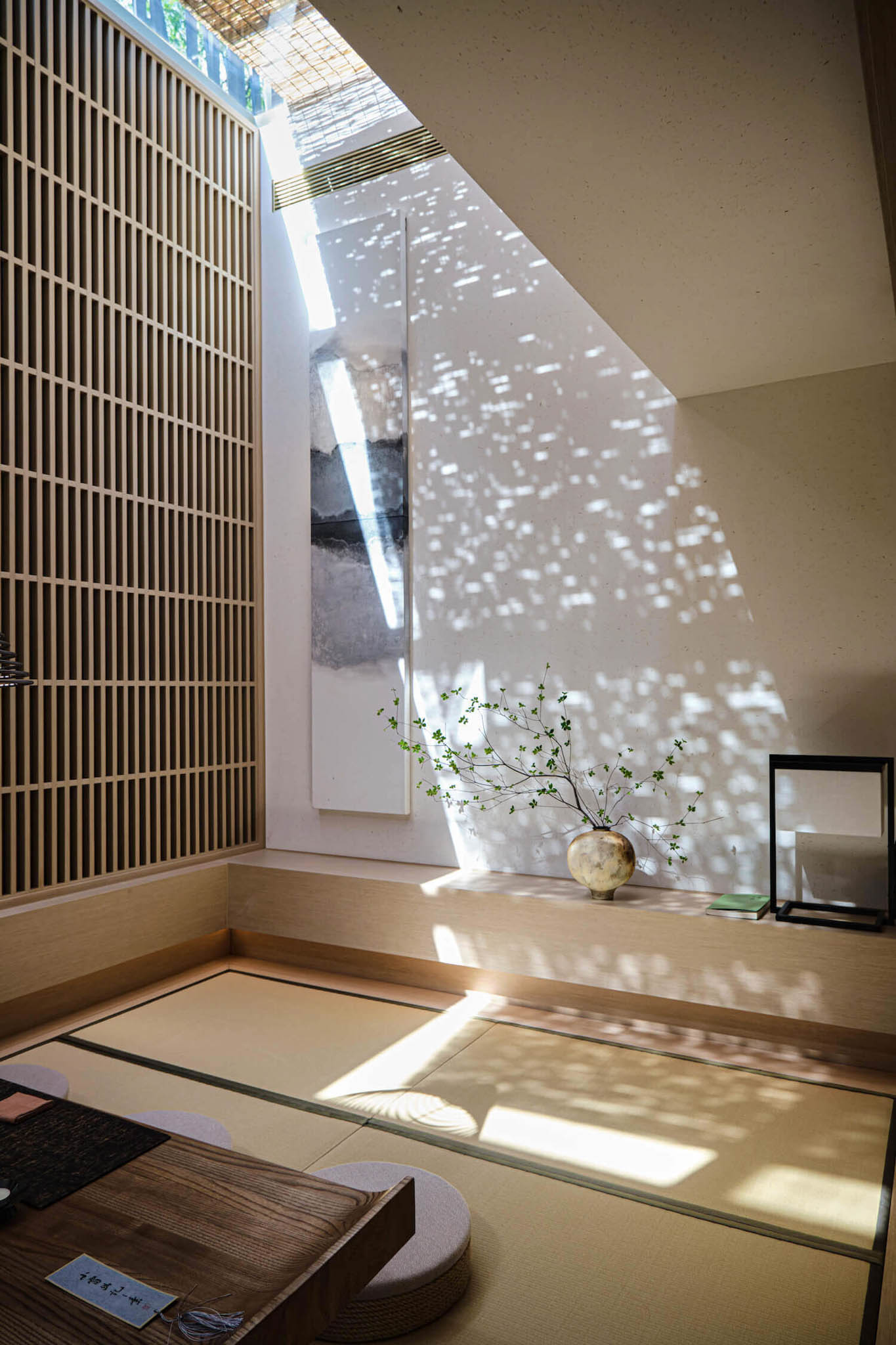 Blue Lake-Lakeside Teahouse by Yi+Mu Design Office