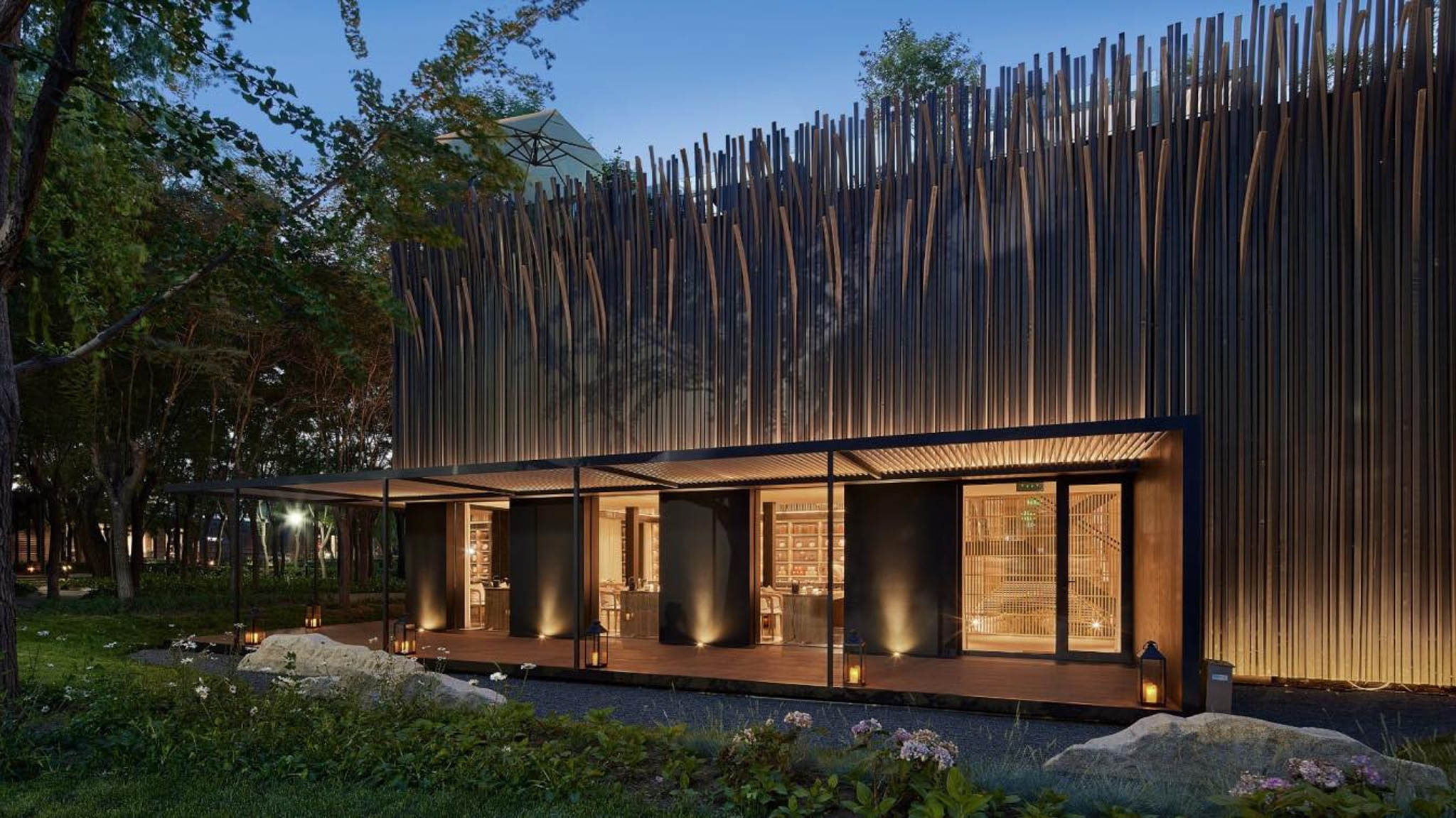 Blue Lake-Lakeside Teahouse by Yi+Mu Design Office