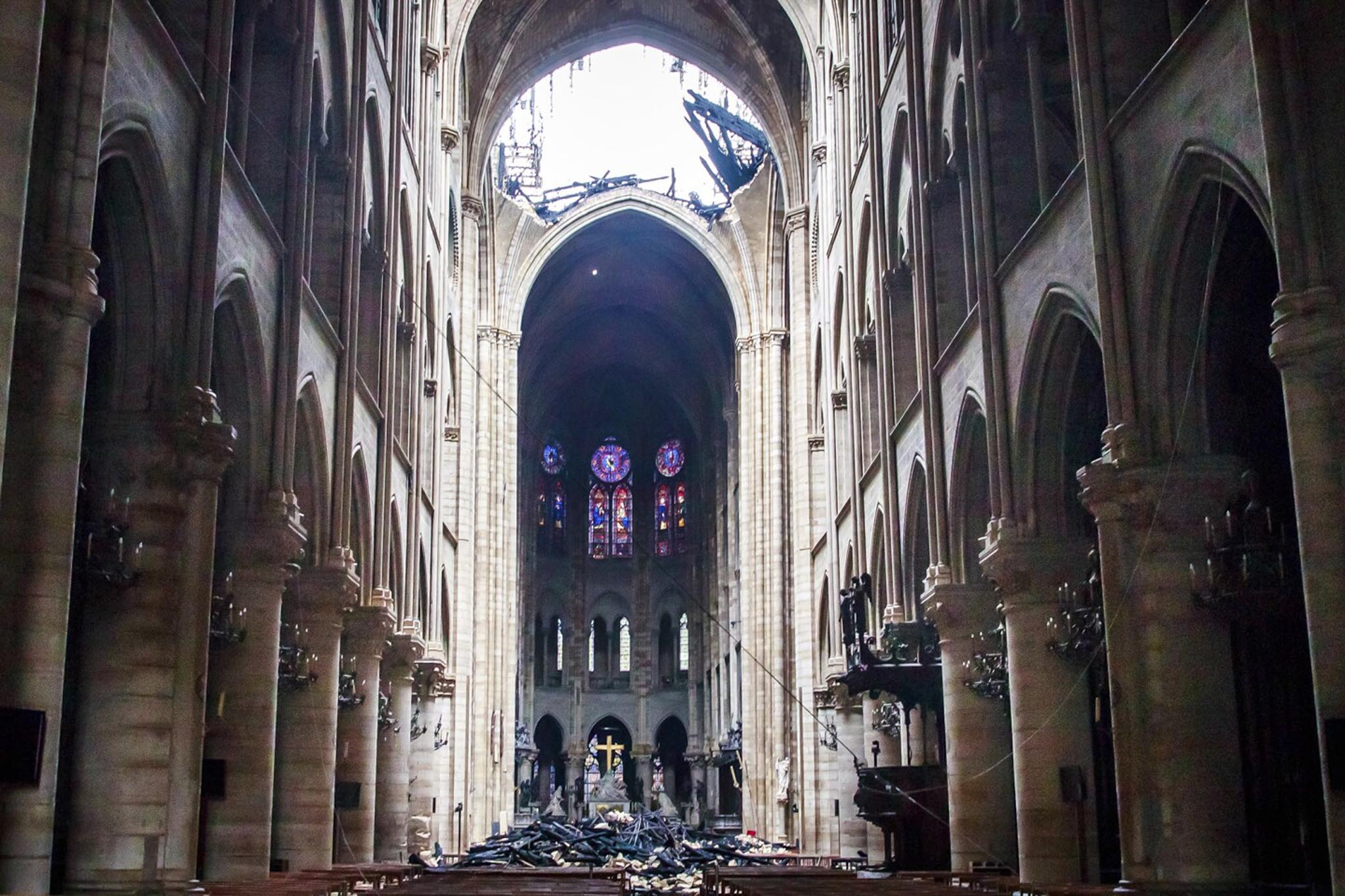notre dame 2_AP Photo_Christophe Petit Tesson - BluPrint