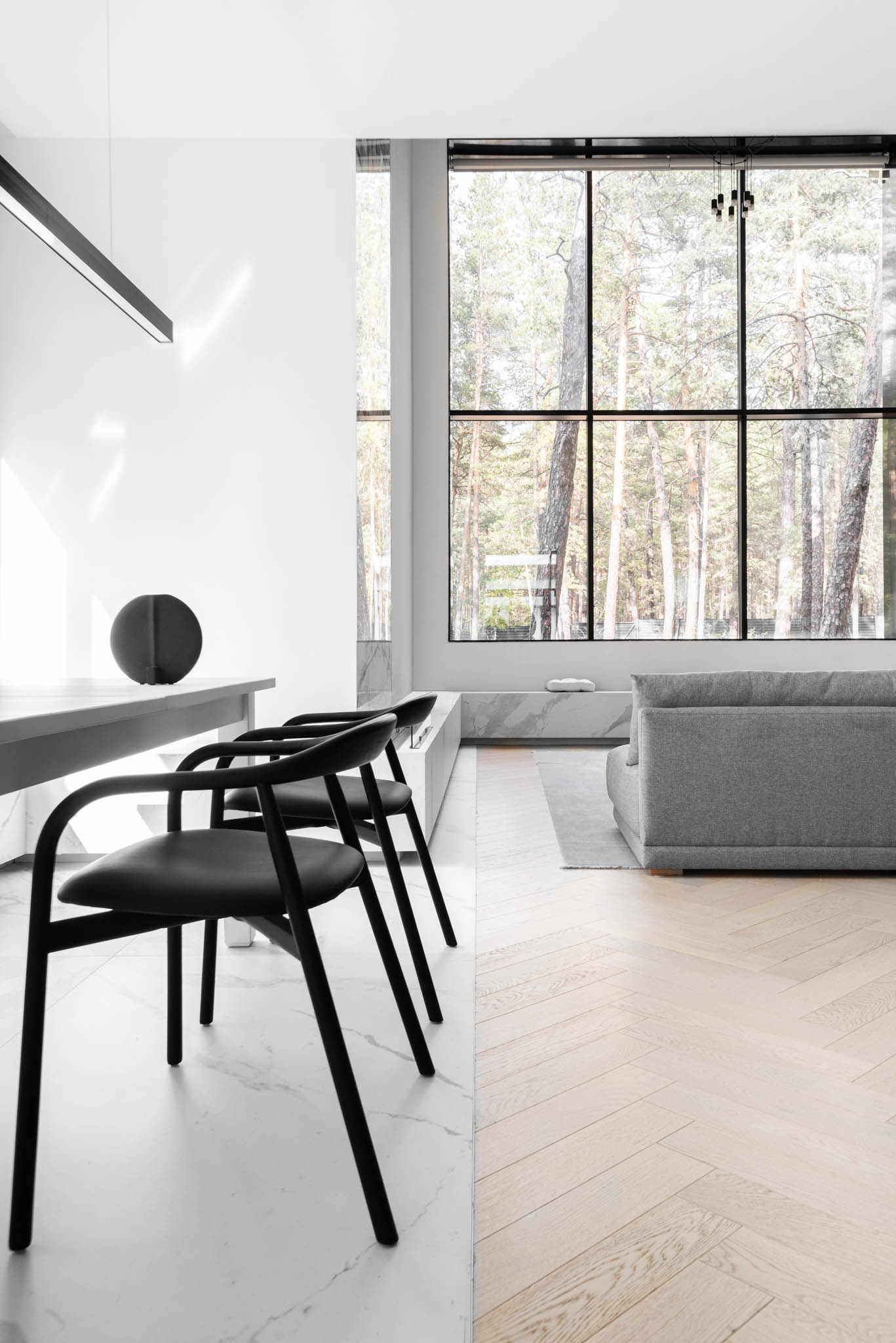 Weekend home - dining details