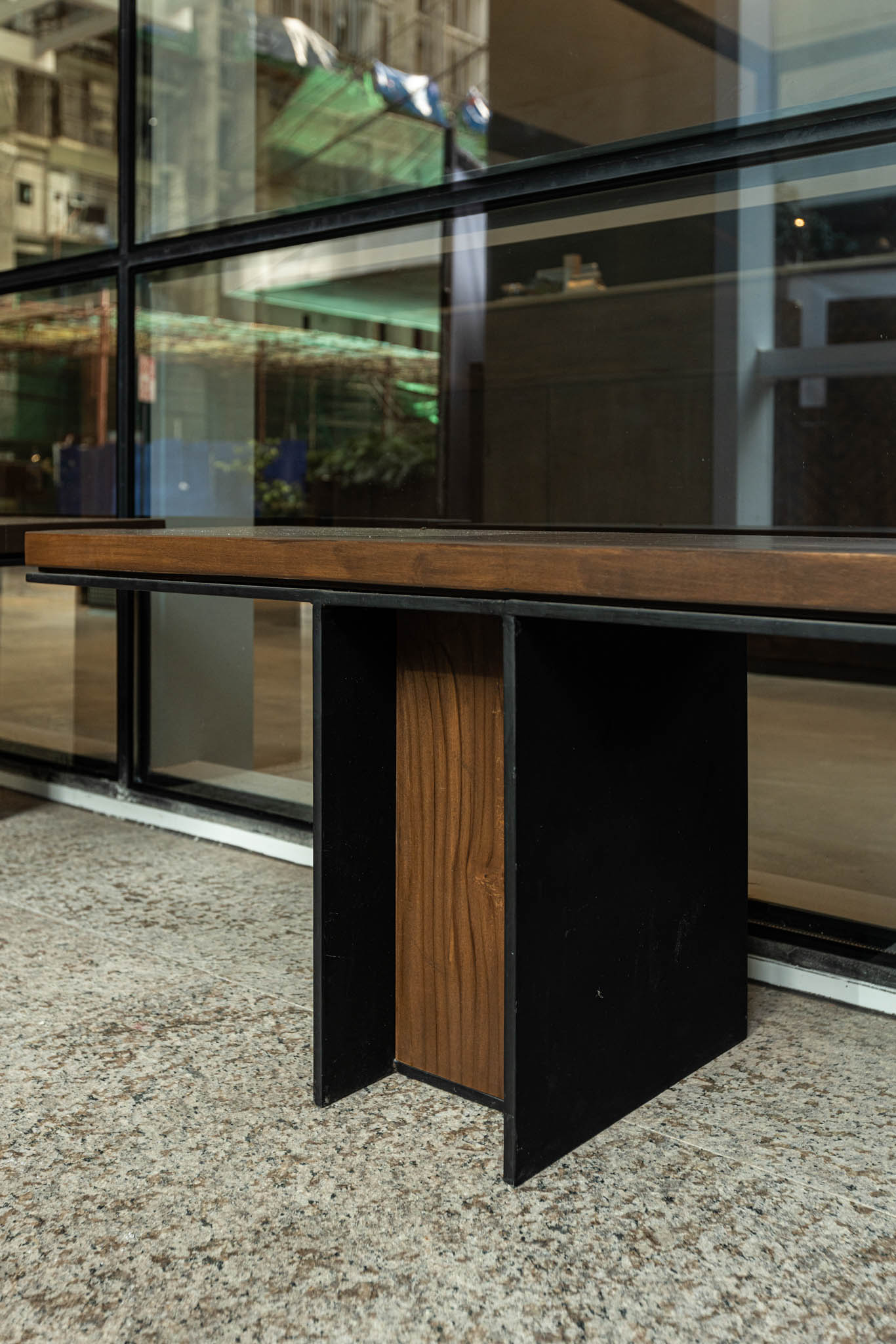 Omotesando Koffee seat details