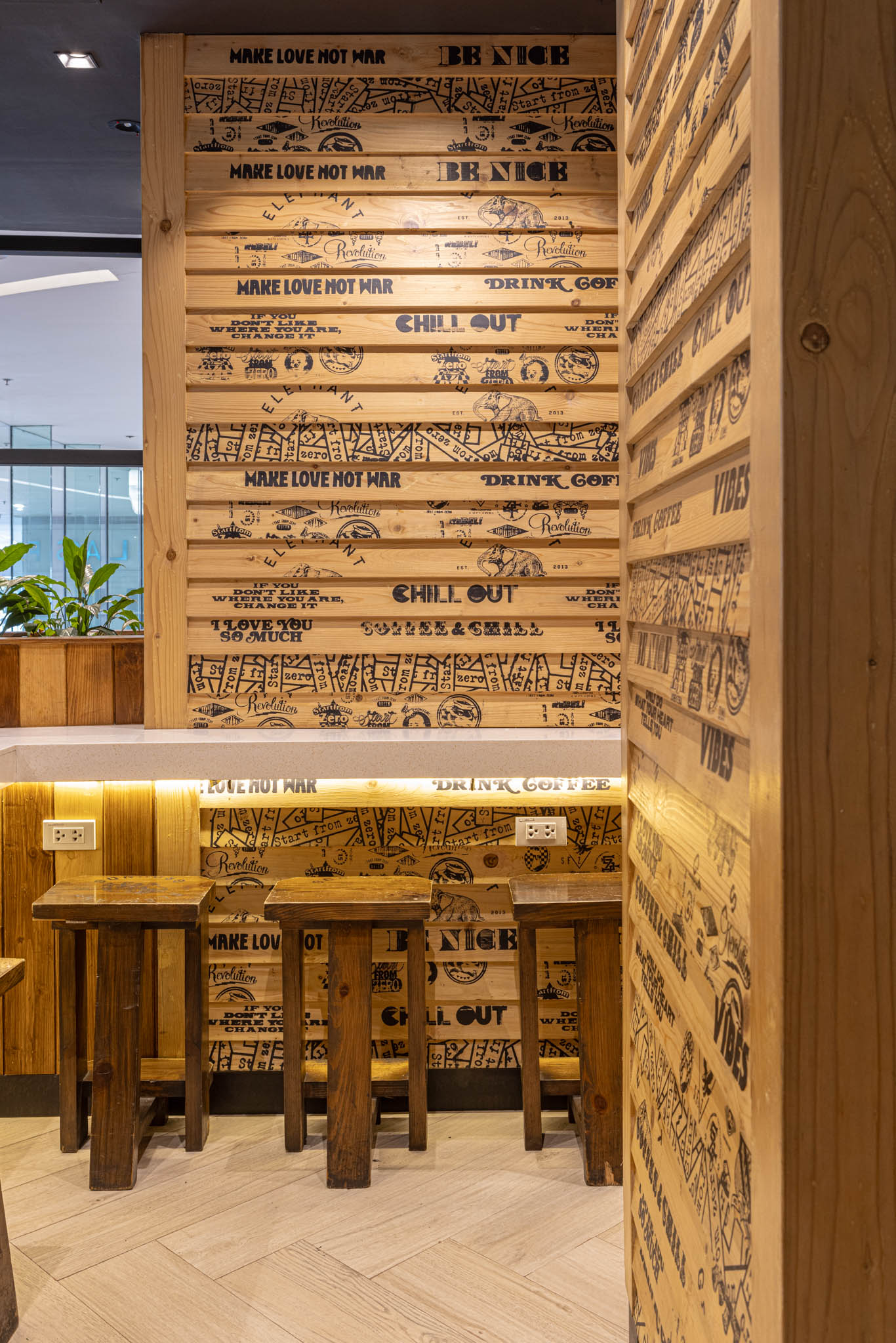 Elephant Grounds details