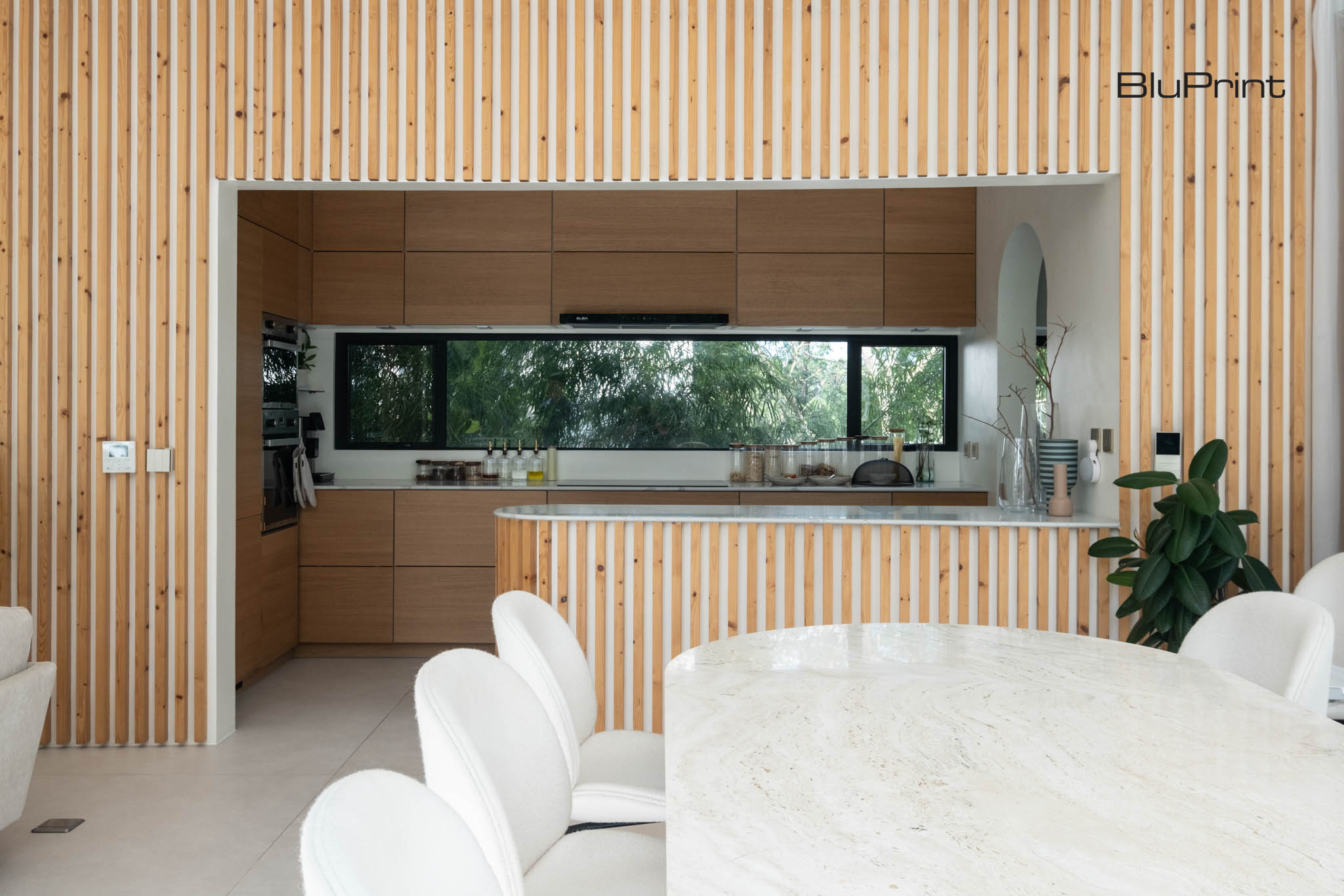 CoKoro Haus kitchen and dining