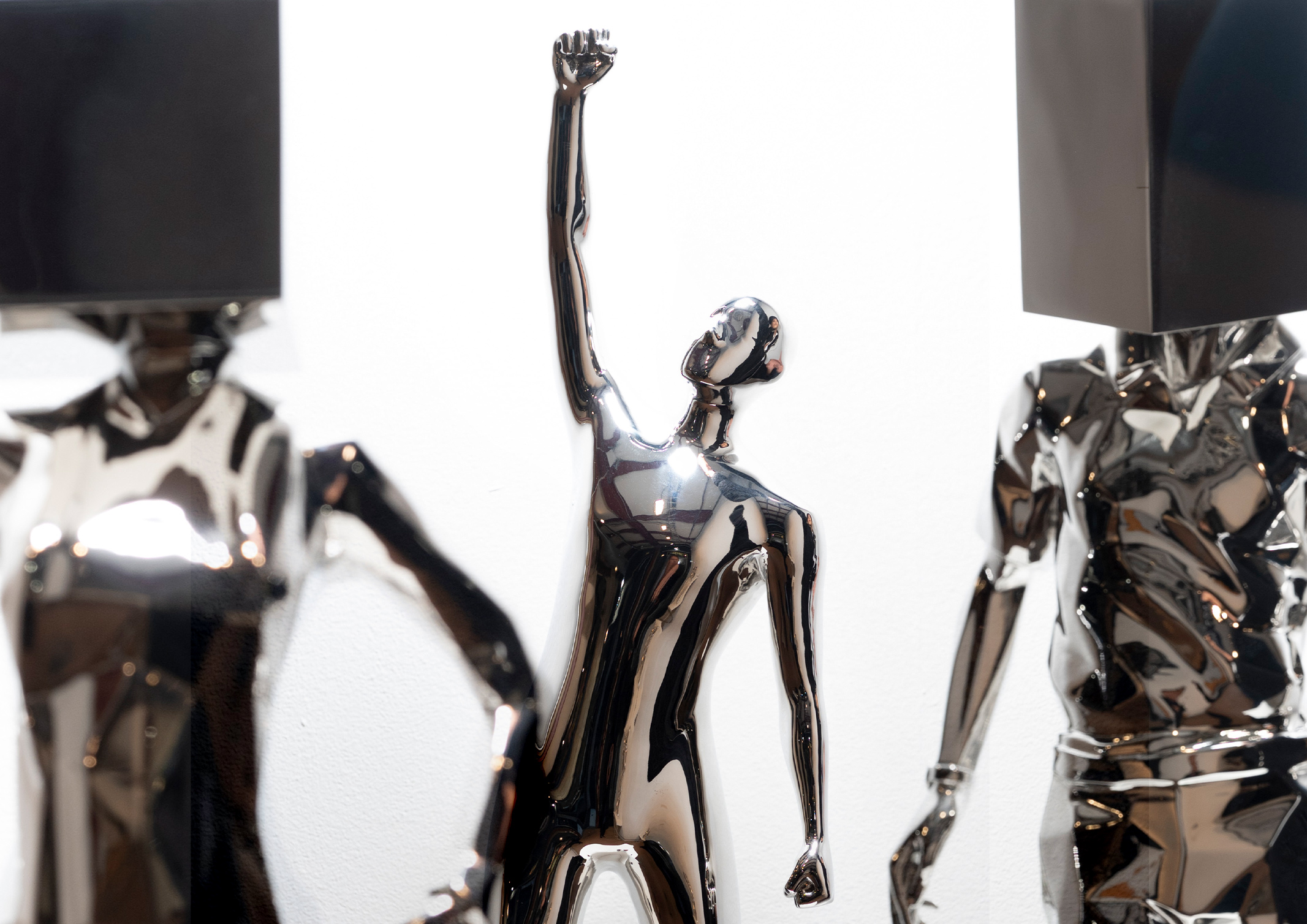 Scaled-down versions of Jefre's monumental metallic Philippine art