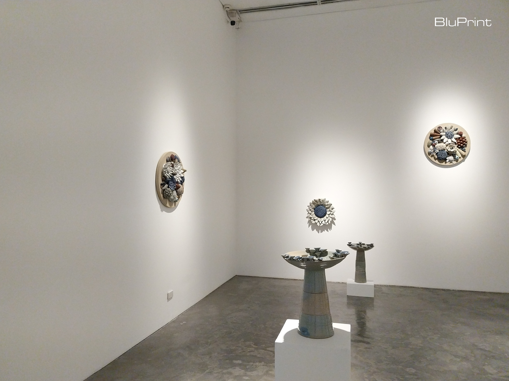 Wide view of Tessy Pettyjohn's "A Light in Everything." Photo by Patricia F. Yap