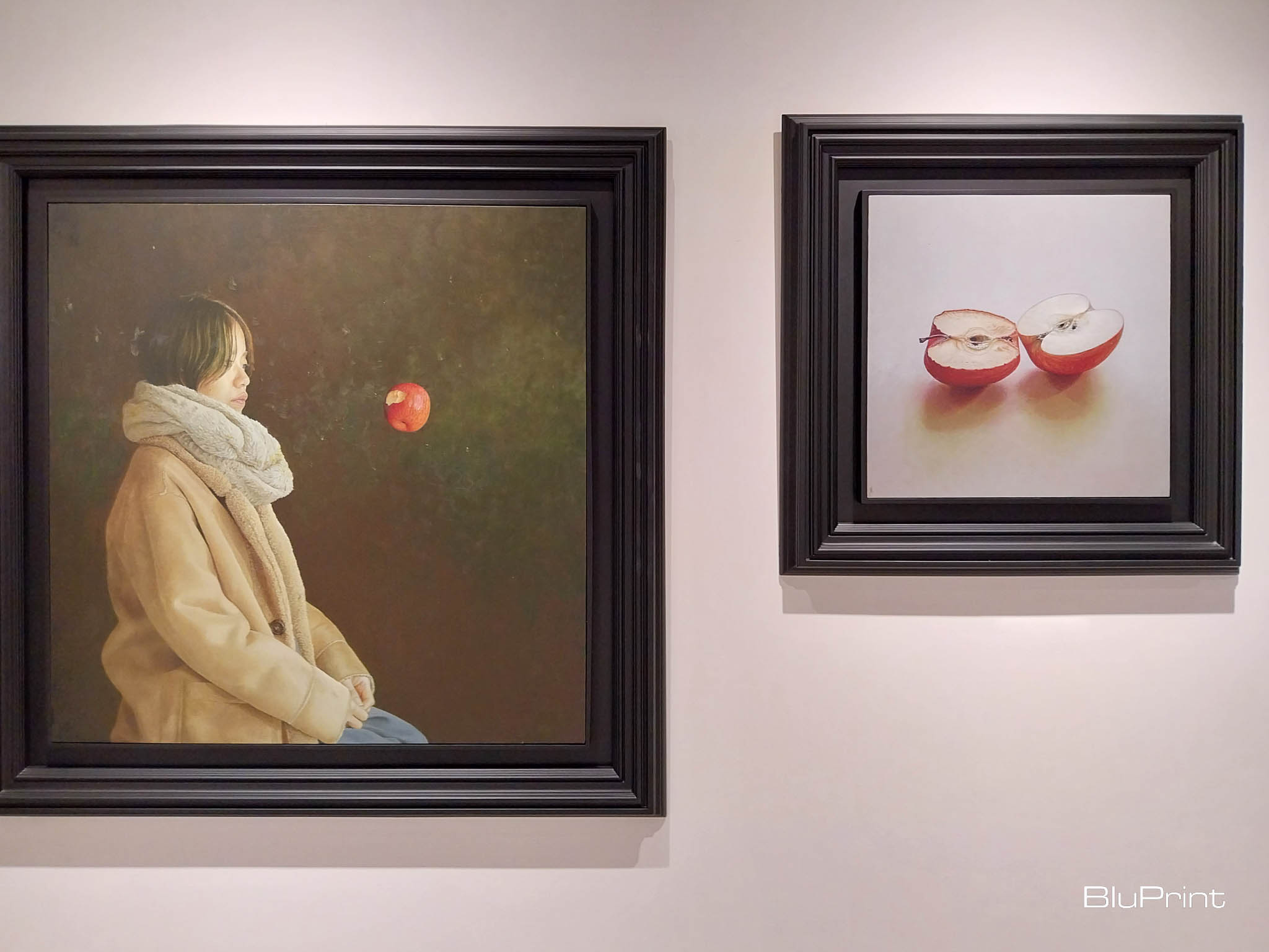 A painting for Hideo Tanaka's "Iki na Hikari" at Galerie Stephanie x Cartellino. Photo by Elle Yap.