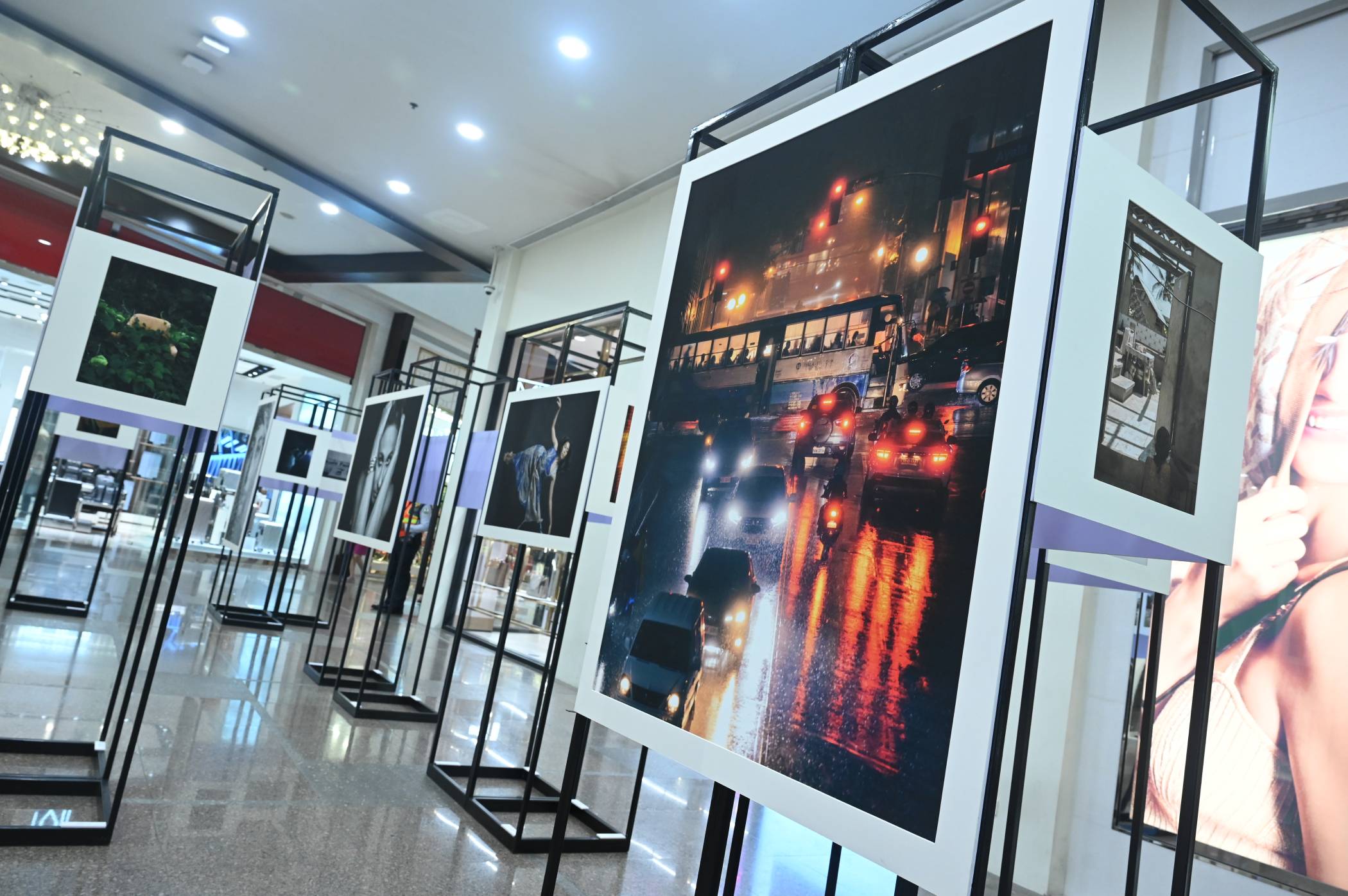 Fotomoto Exhibit at Greenbelt 5. Source: Ayala Land.