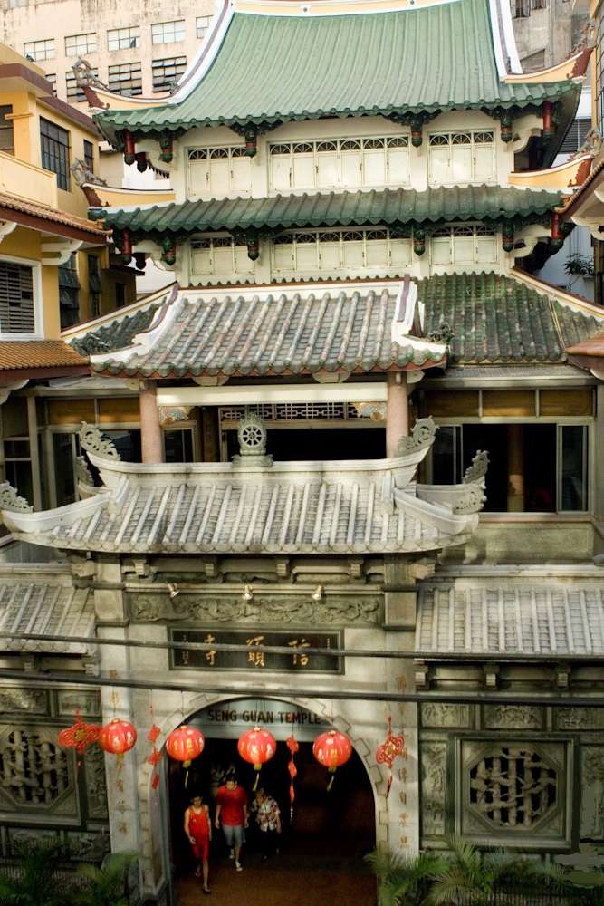 Aeria view of Seng Guan Temple in Binondo Chinatown.
