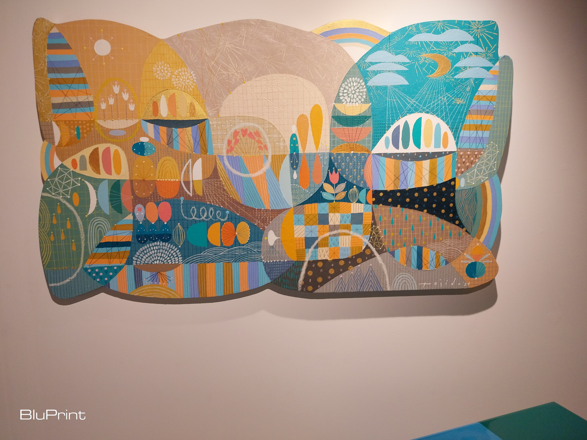 A painting at Jomike Tejido's exhibit at Galerie Stephanie. Photo by Elle Yap.