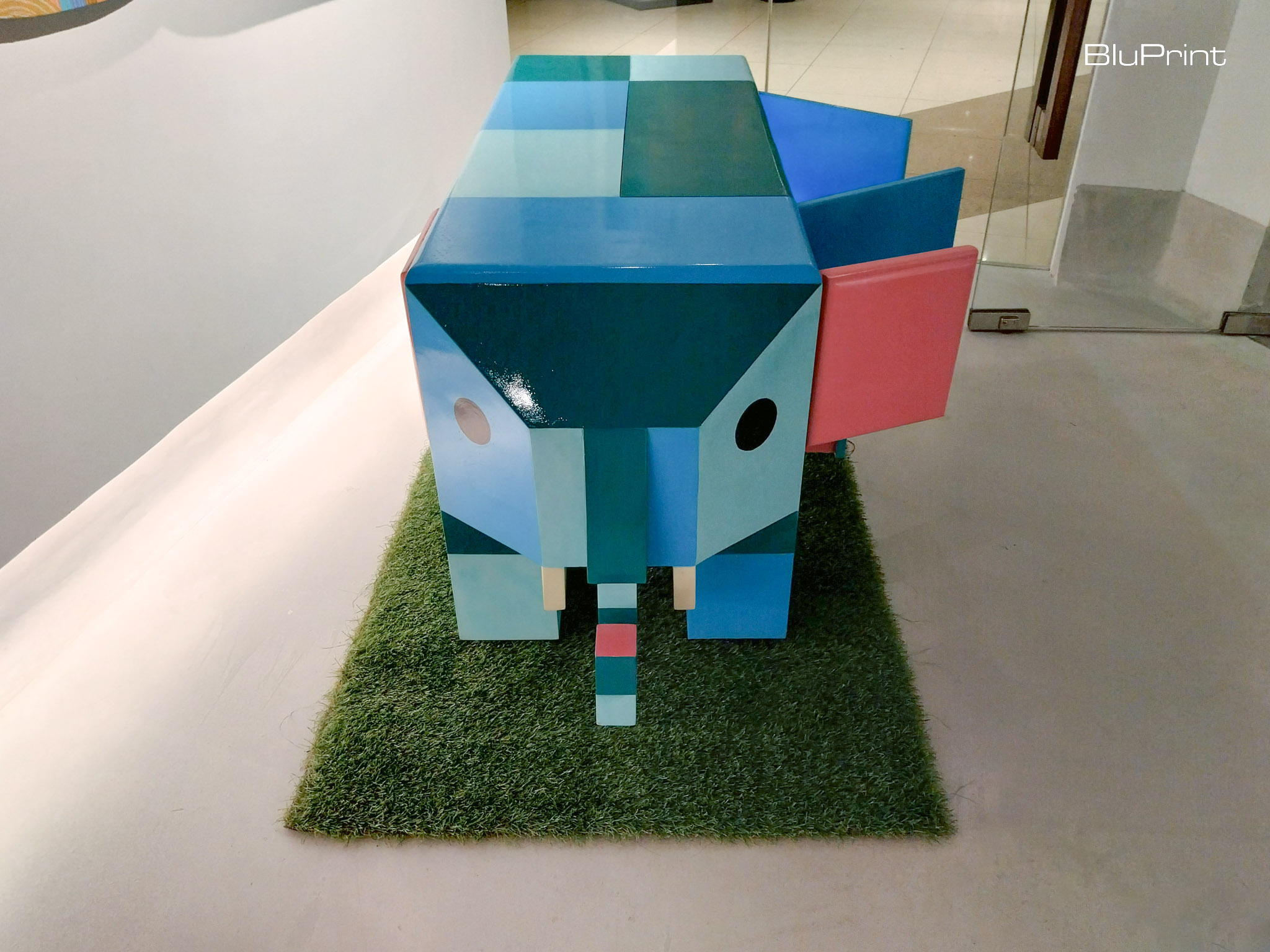 An elephant dresser. Photo by Elle Yap.