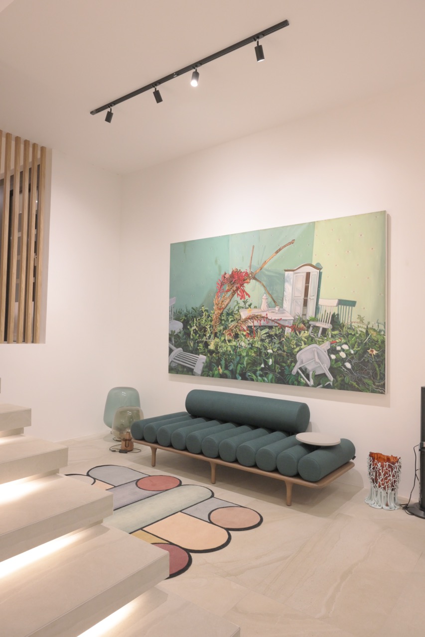 Lounge with modern furniture. 