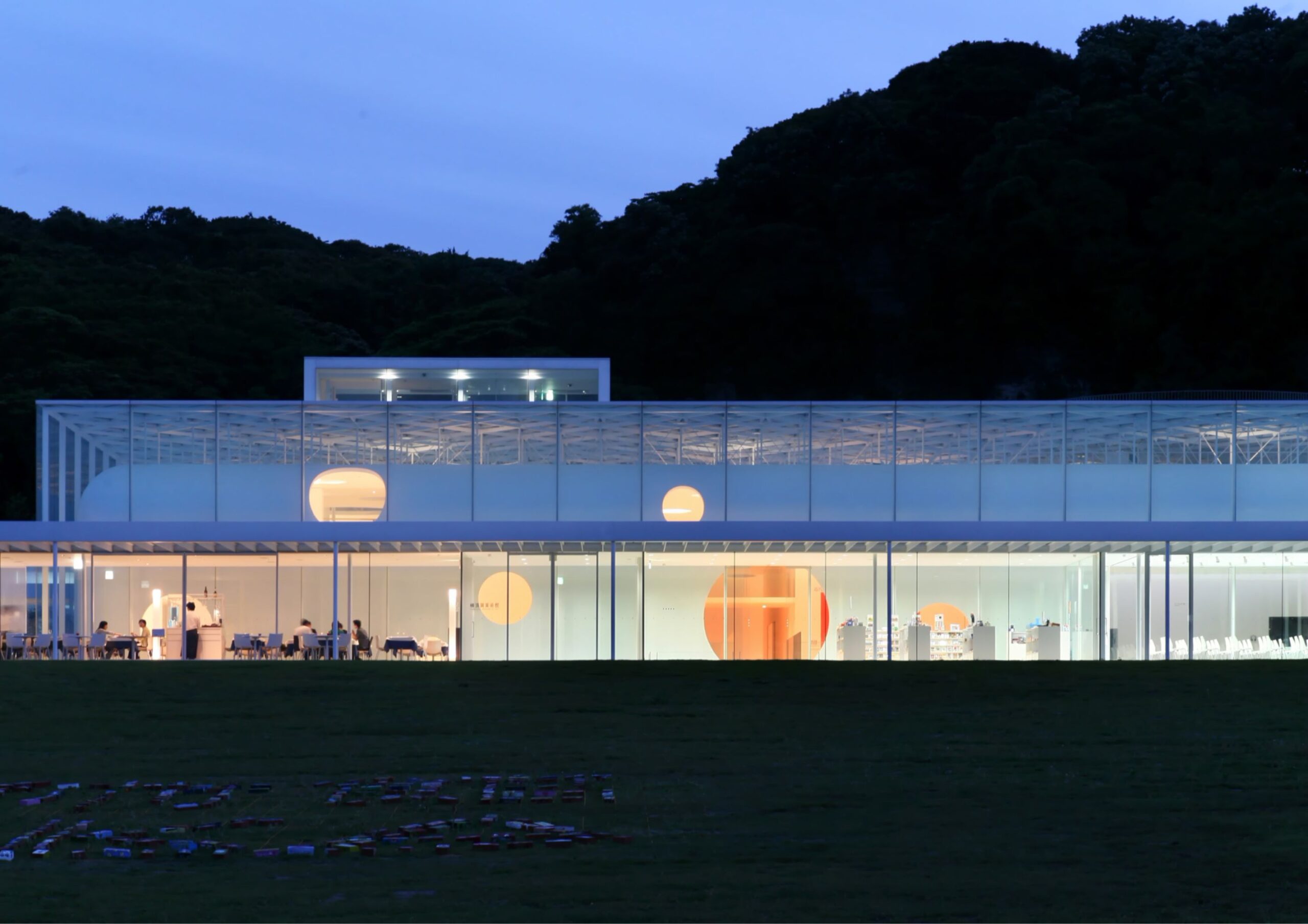 Yokosuka Museum of Art.