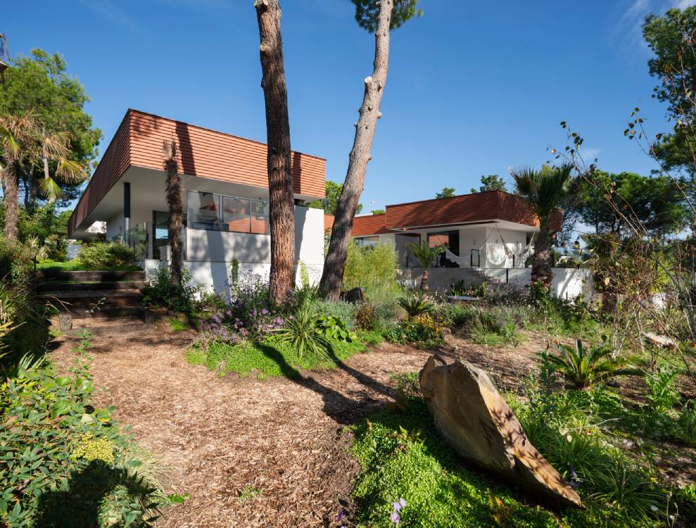 archipelago-villa-agi-architects_4 (1) - BluPrint View of the home from the garden. Photo by Jesús Granada.