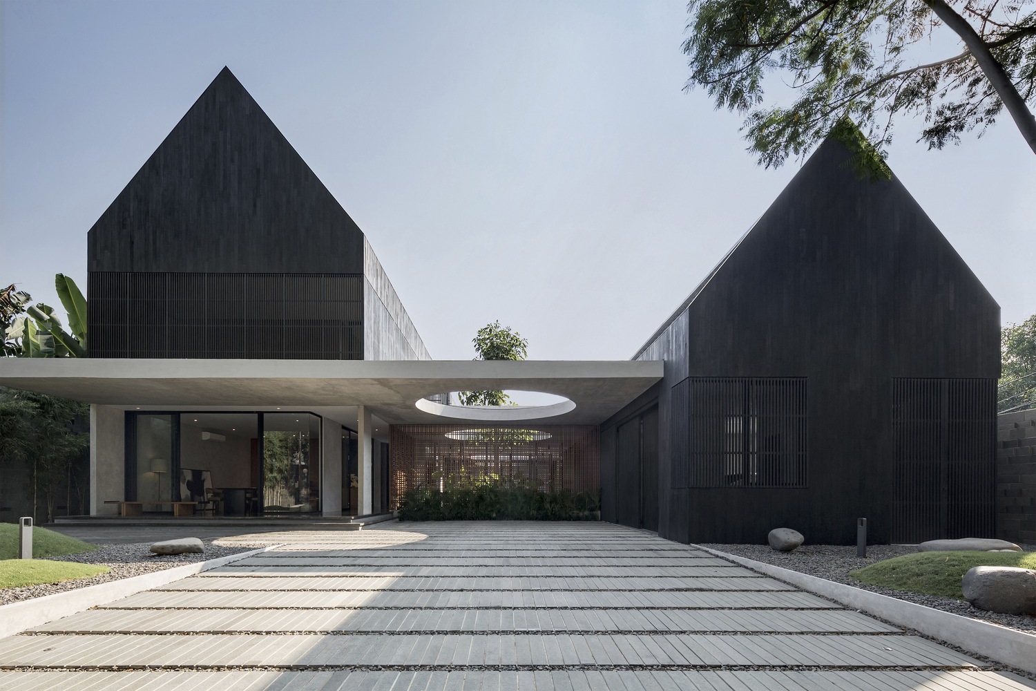 halo-house-tamara-wibowo-architects_4 - BluPrint A photograph of Halo House. Photo by Andreaswidi.