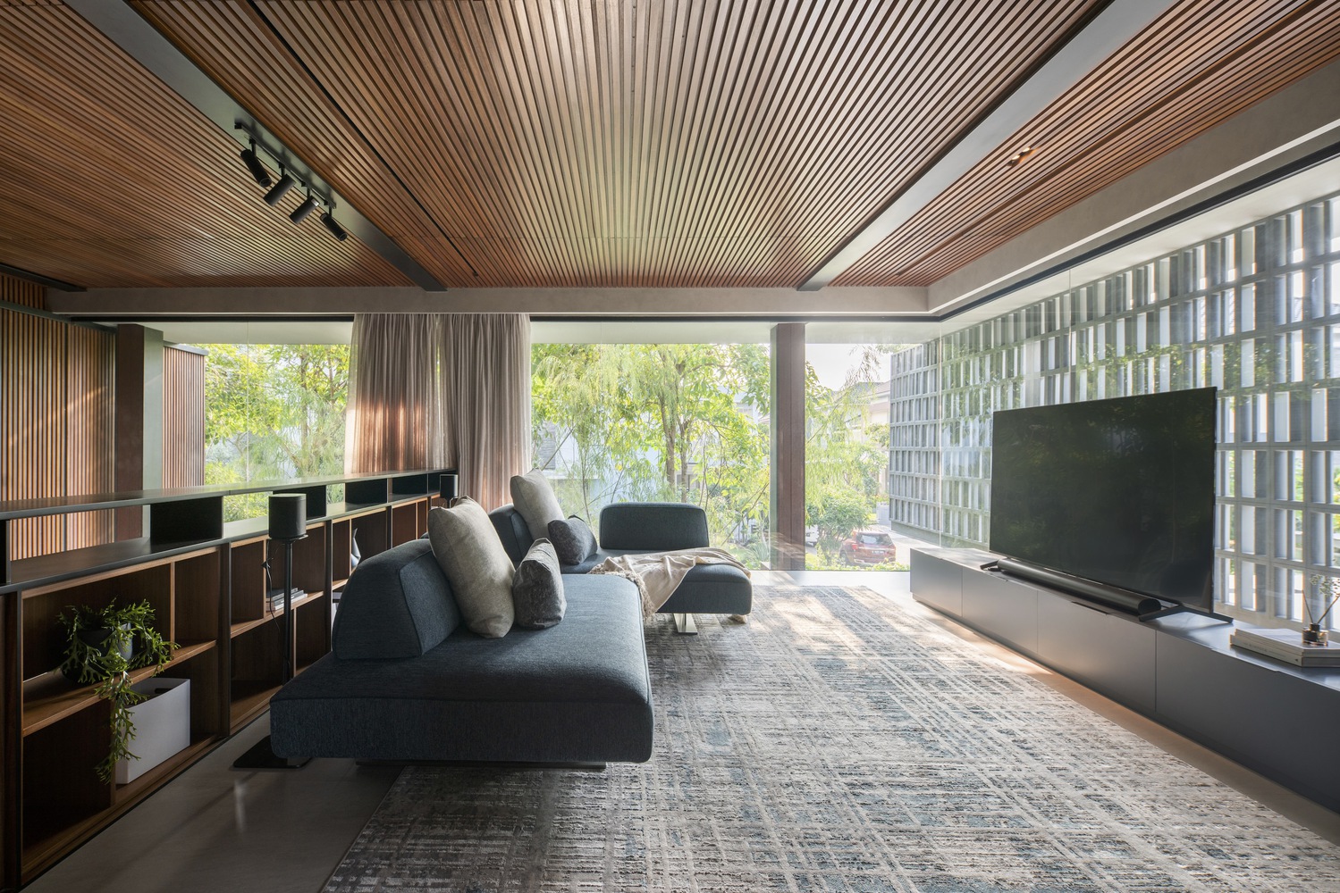 The family room of the ID House. Photos by Wahana Architects.