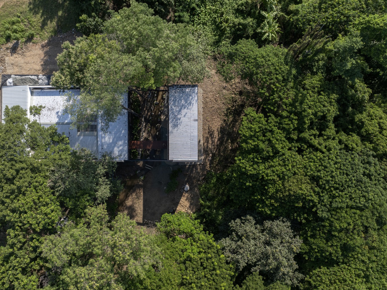 The treehouse as seen from the sky. Photo by Rungkit Charoenwat.