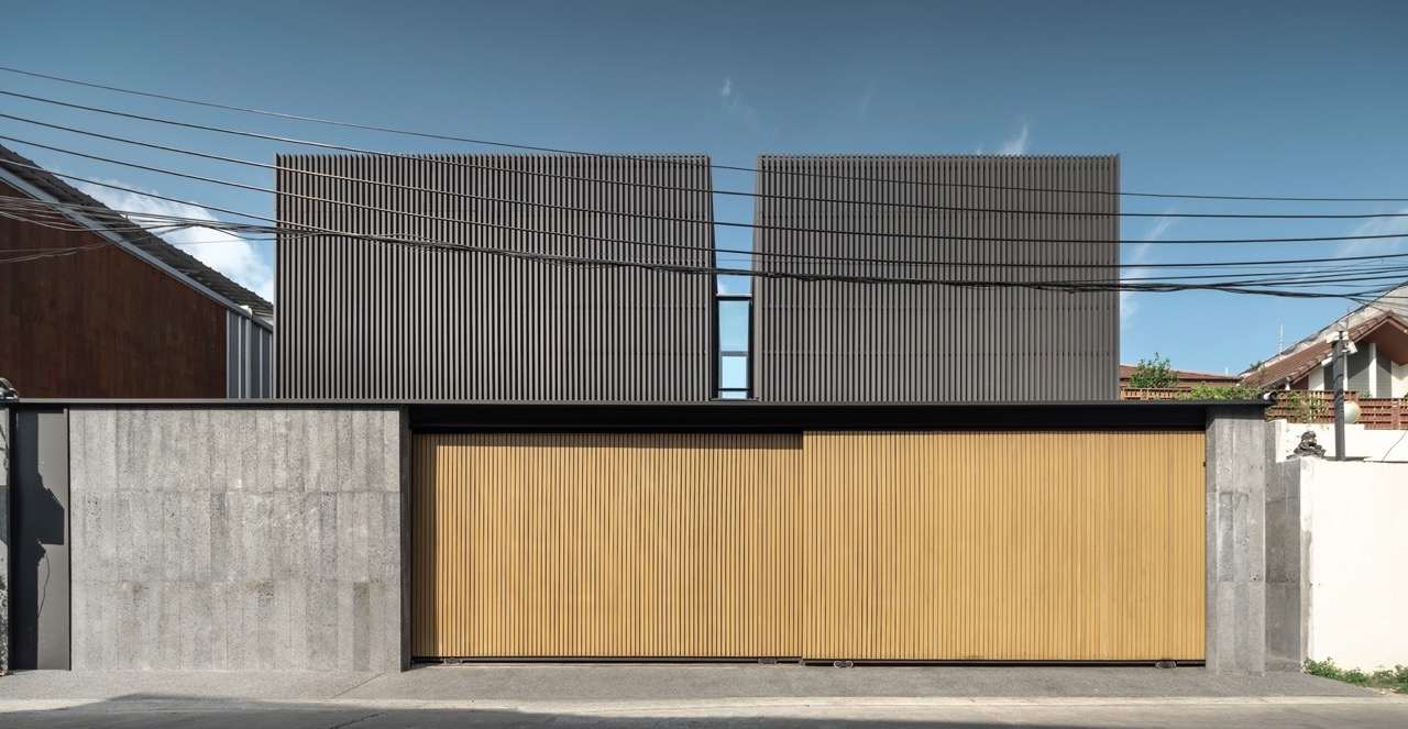 Minimal Modern Facade.