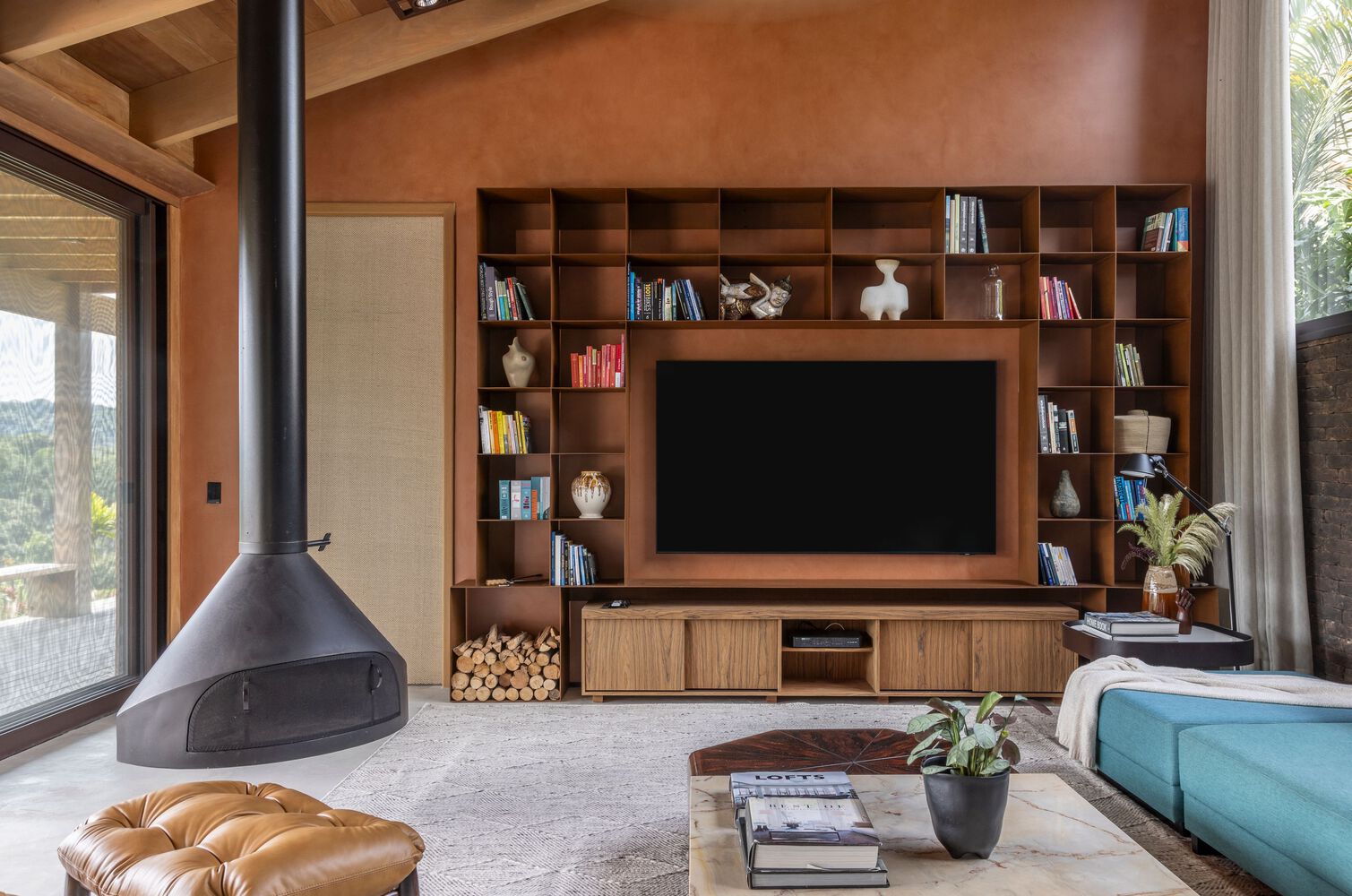 The living room area of Boomerang House. Photo by Evelyn Muller.
