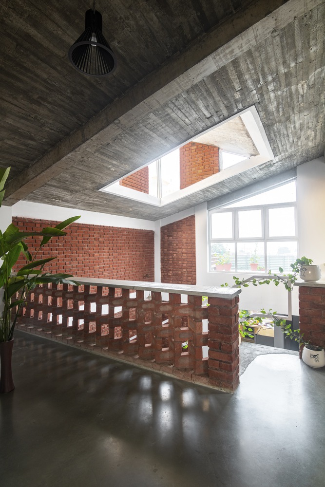 The balcony area of the Nilaya Residence. Photo by Harsh Nigam.