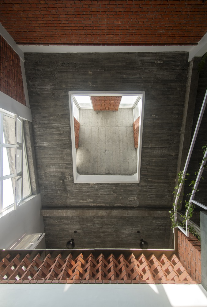 A view of the sloped roof. Photo by Harsh Nigam.